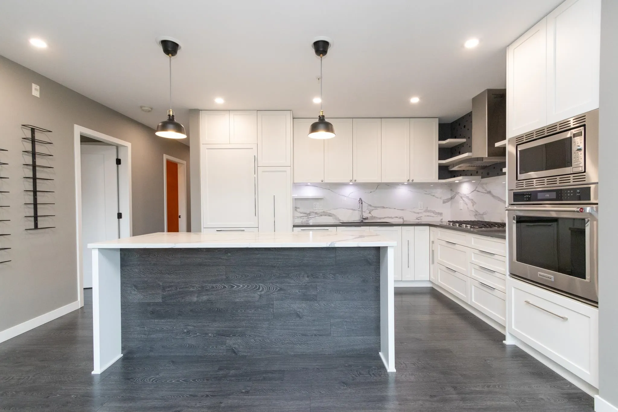 403 3911 Cates Landing