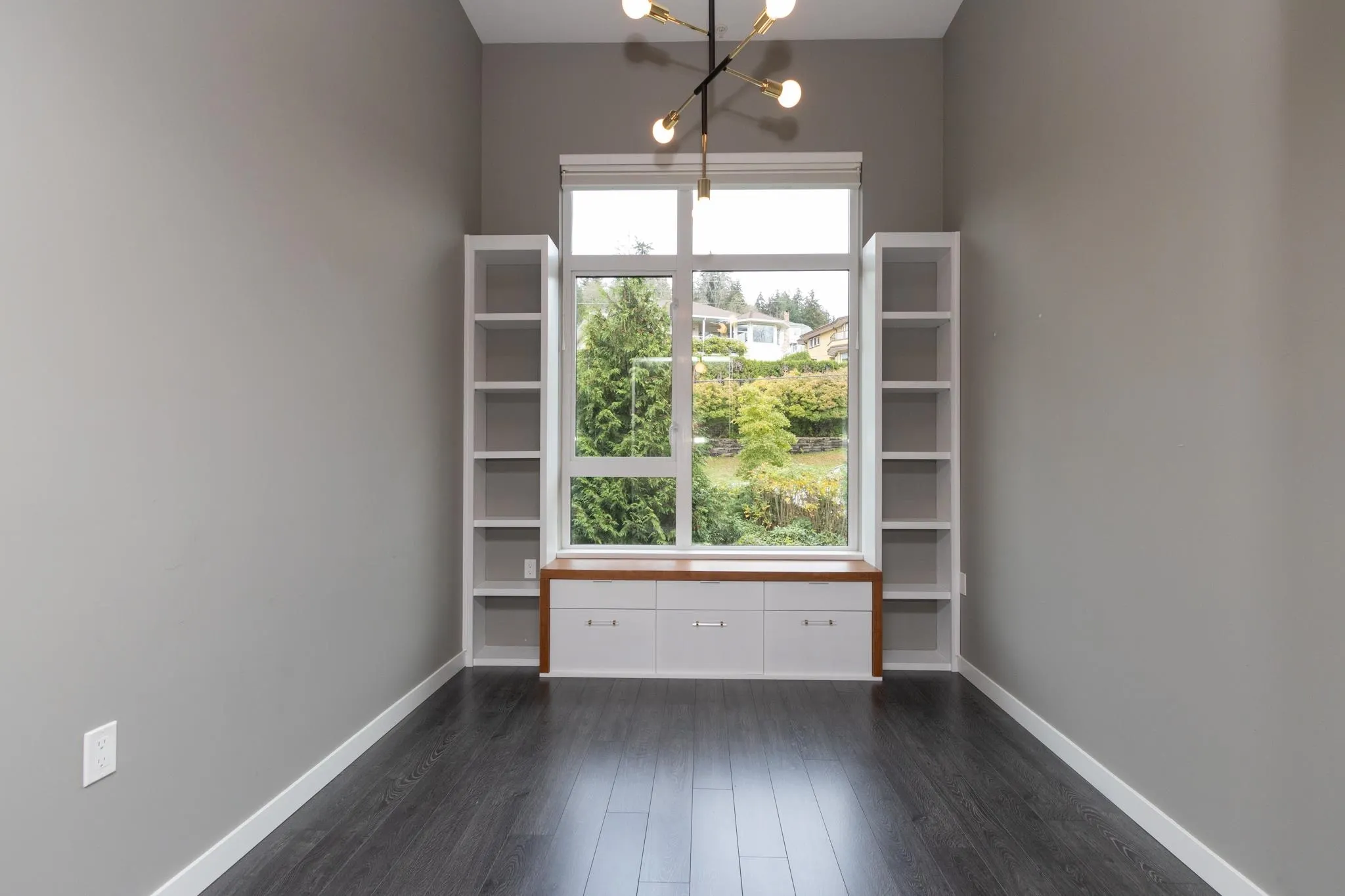 403 3911 Cates Landing