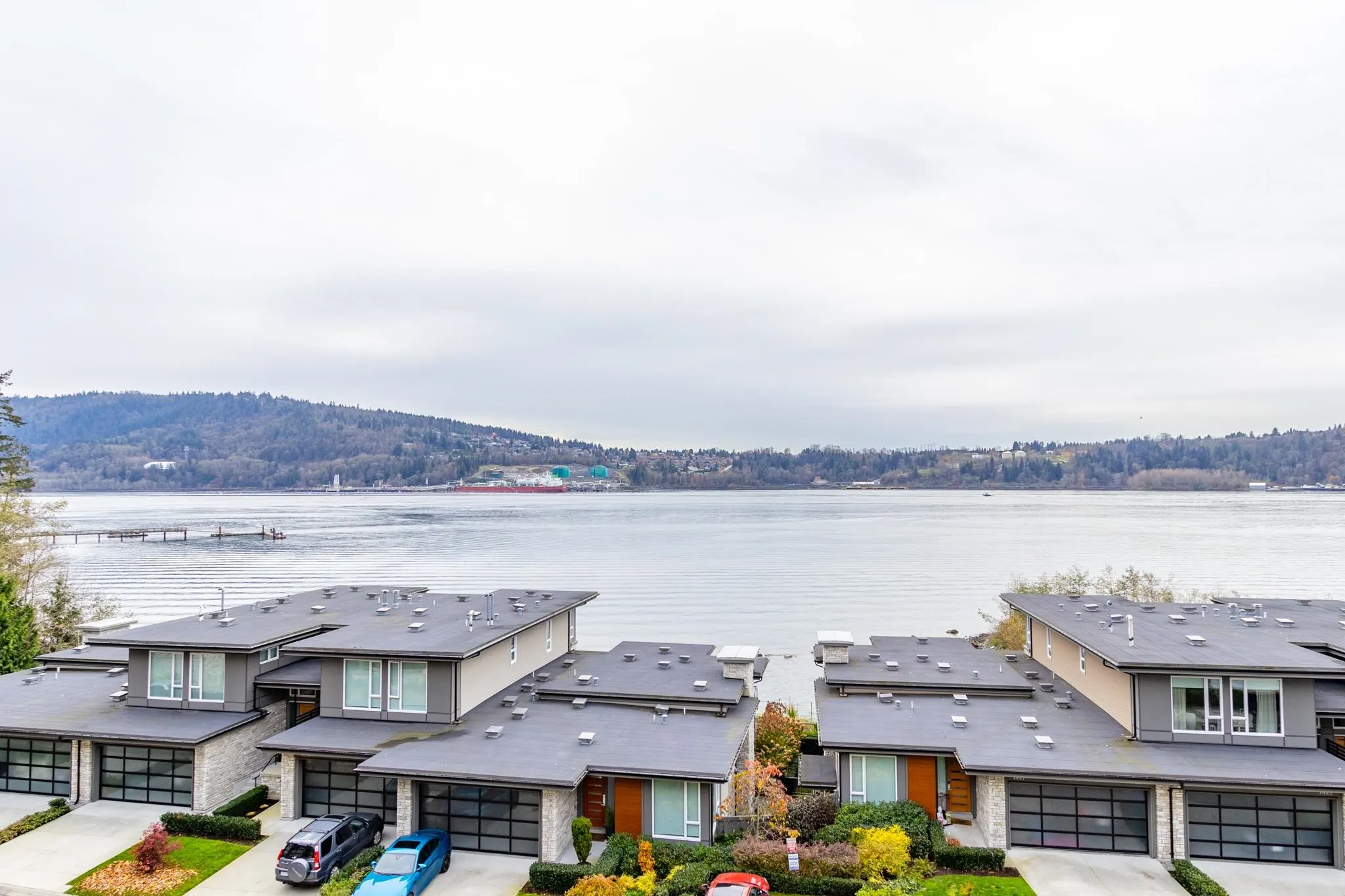 403 3911 Cates Landing