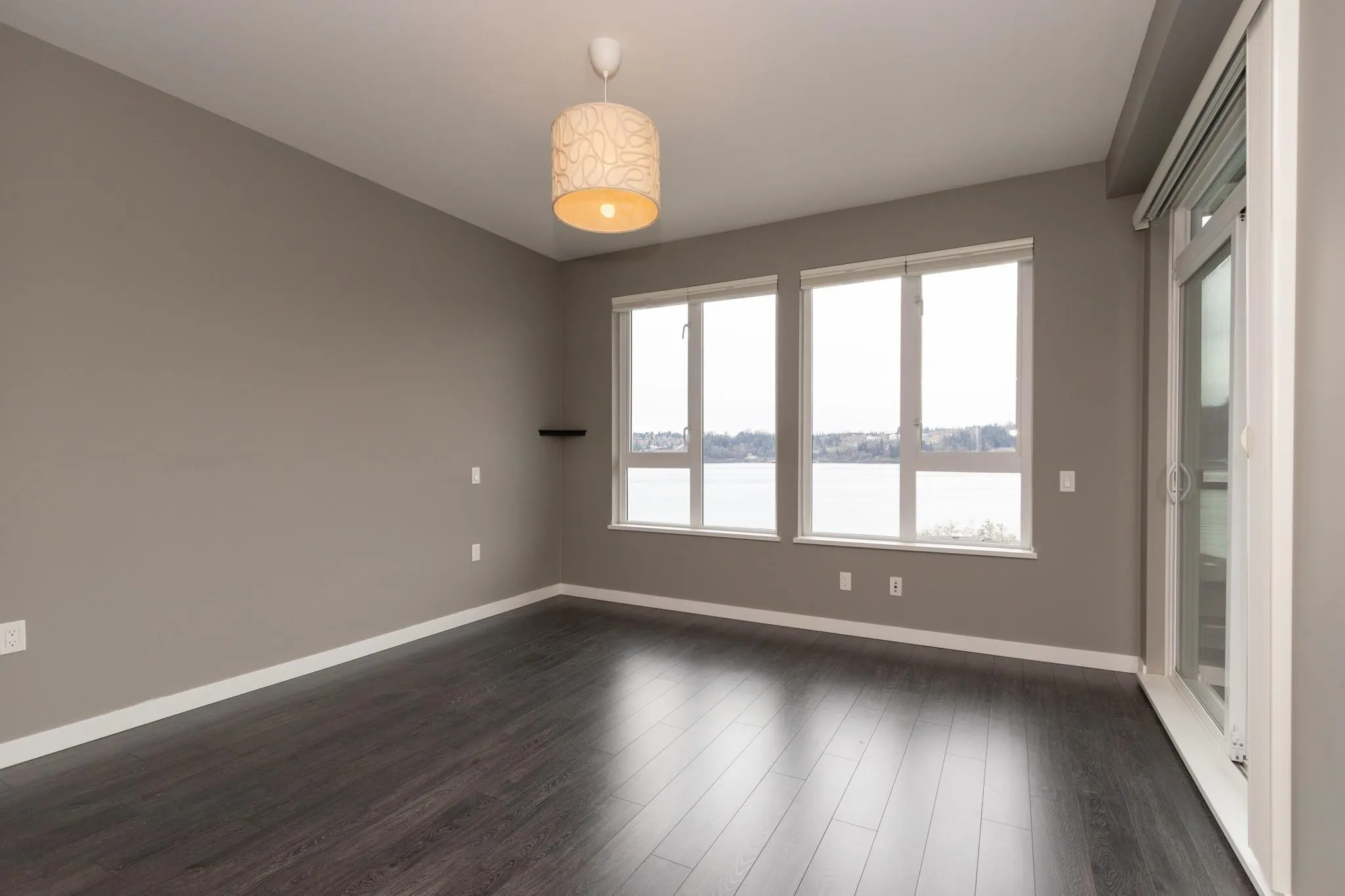 403 3911 Cates Landing