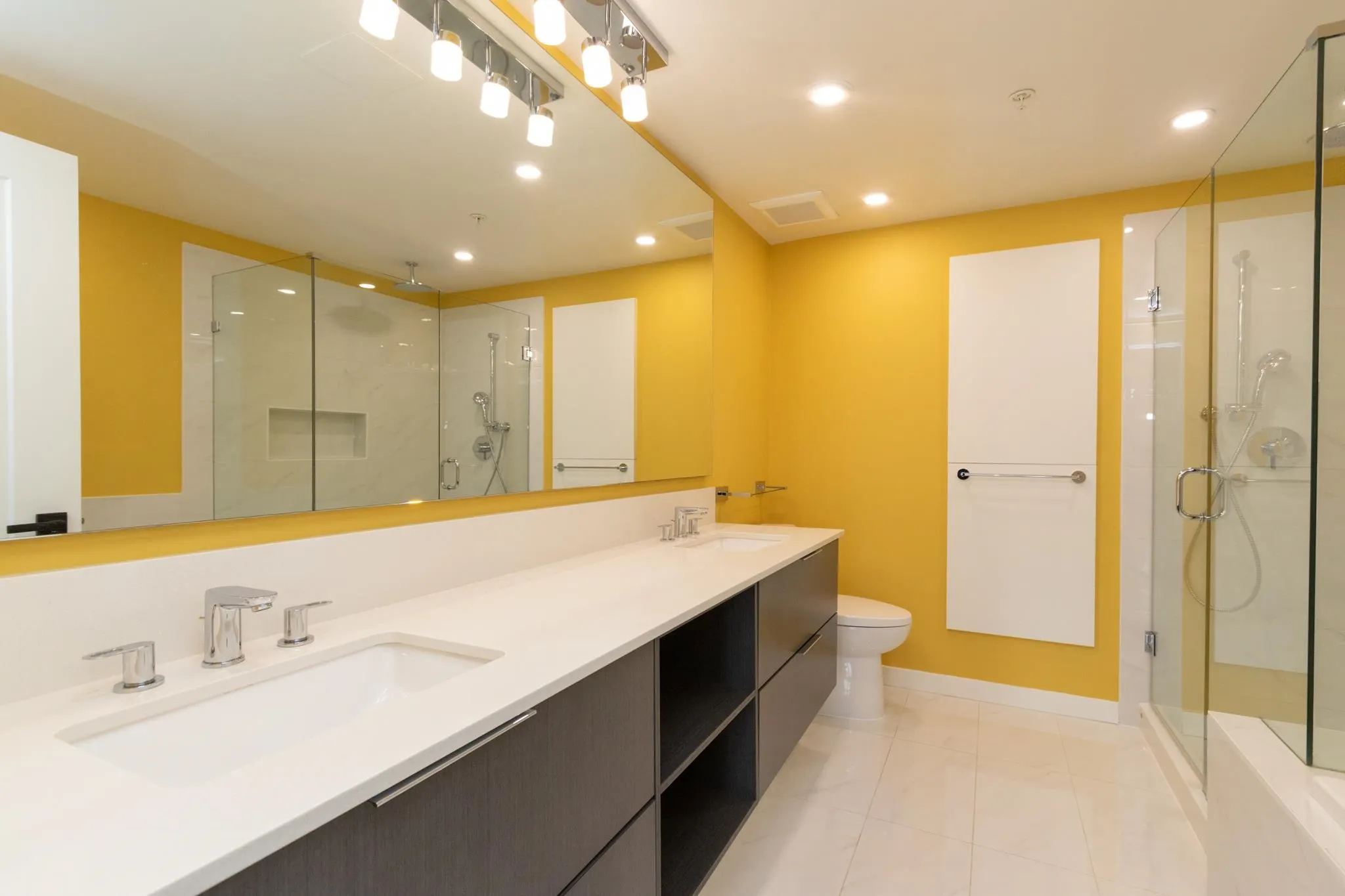 403 3911 Cates Landing