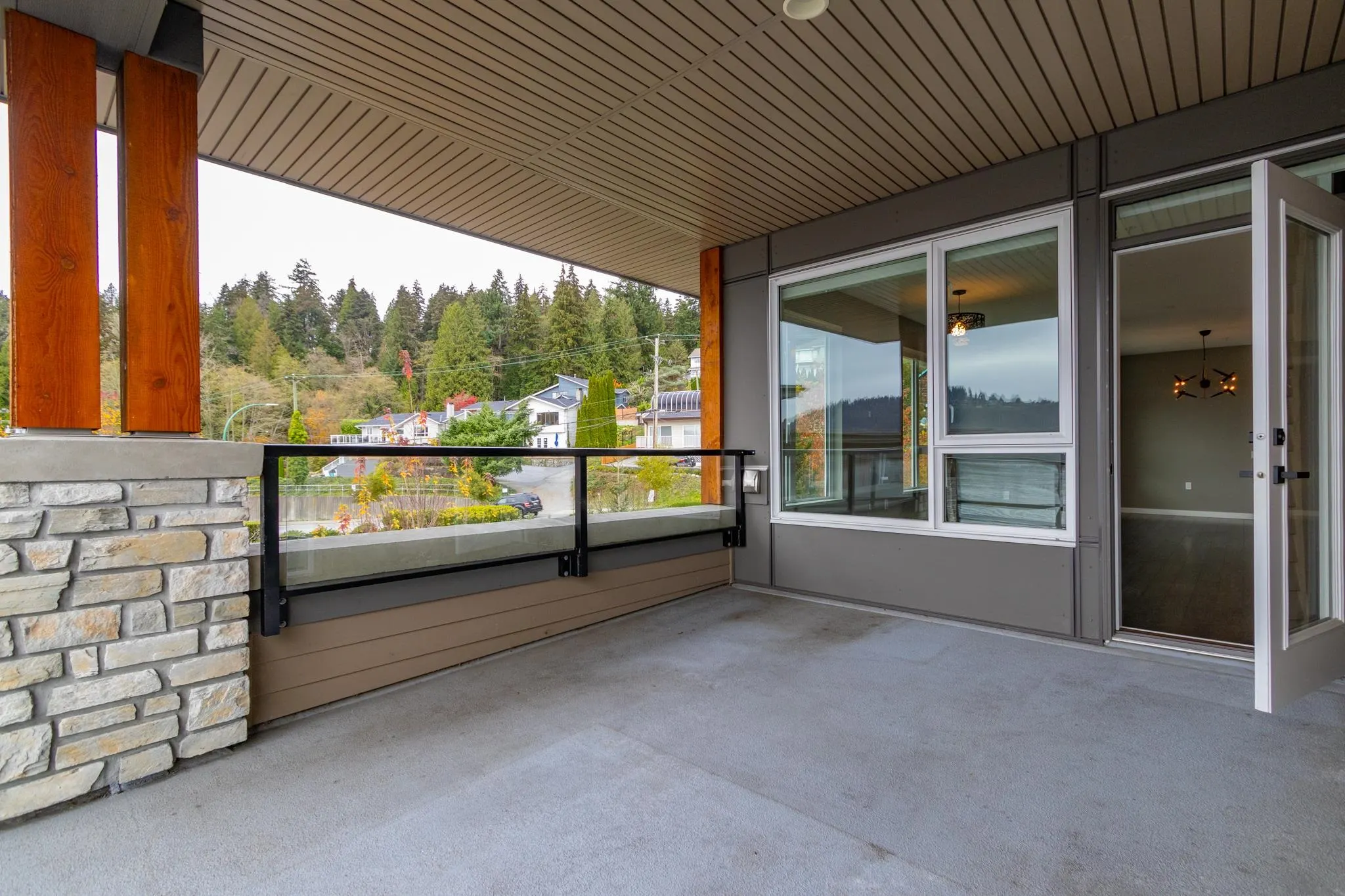 403 3911 Cates Landing