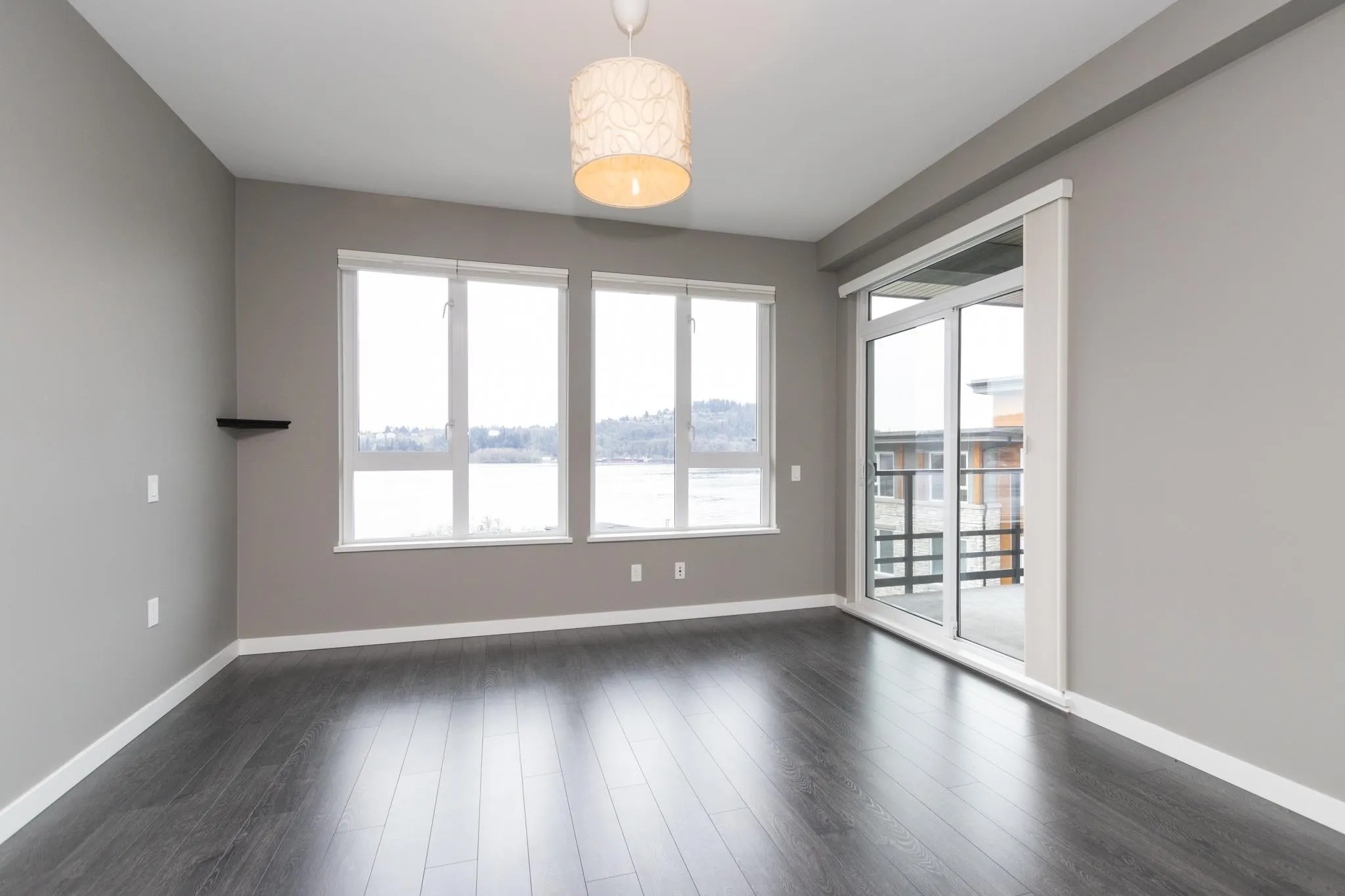 403 3911 Cates Landing