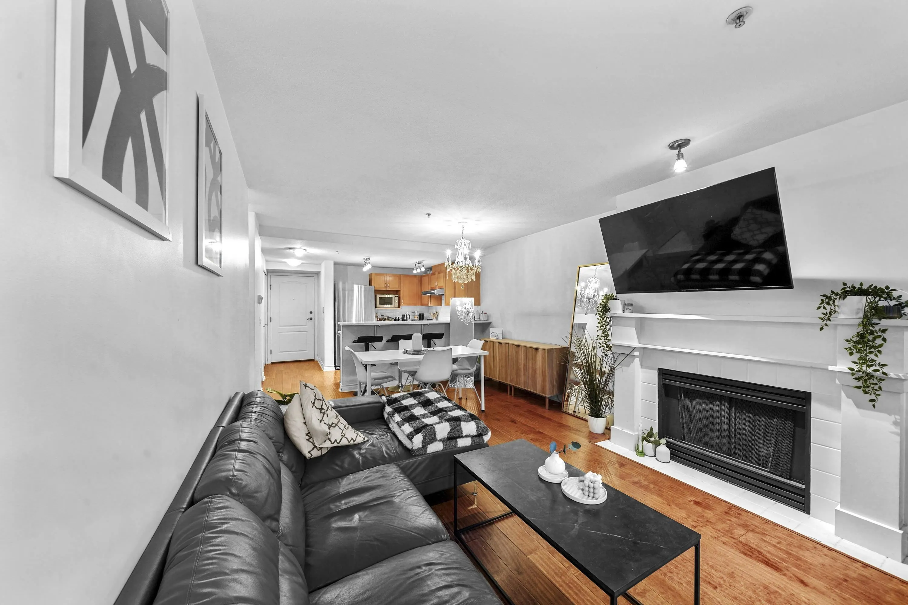 3068 W 4th Avenue
