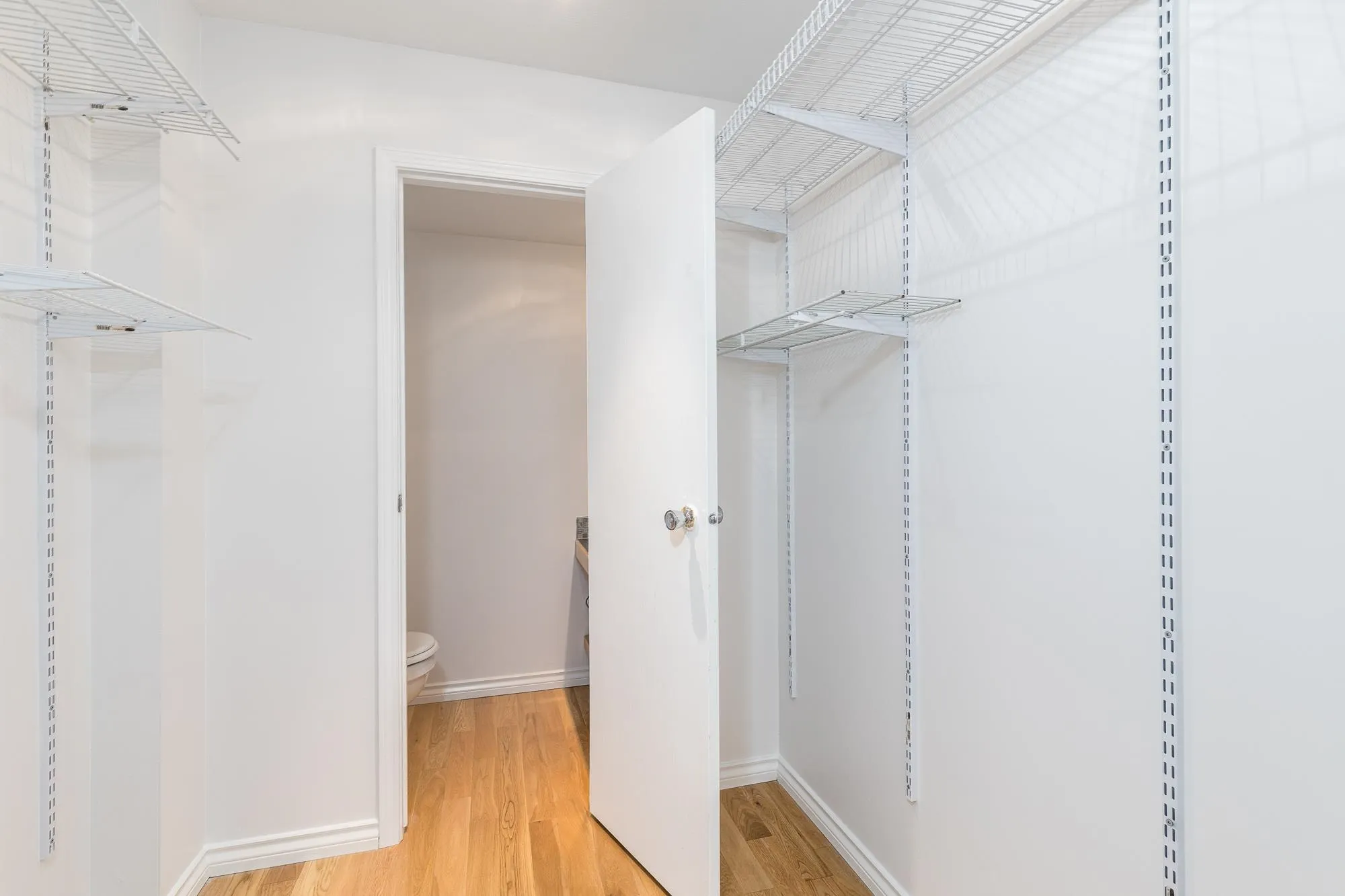 113 1561 Vidal Street