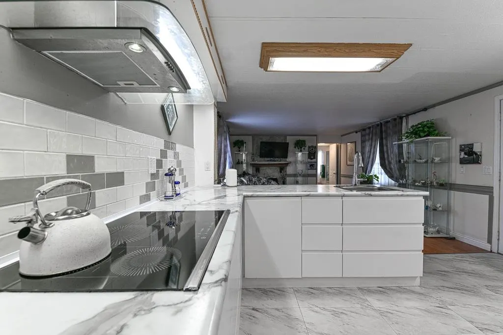 43 2035 Martens St. Street