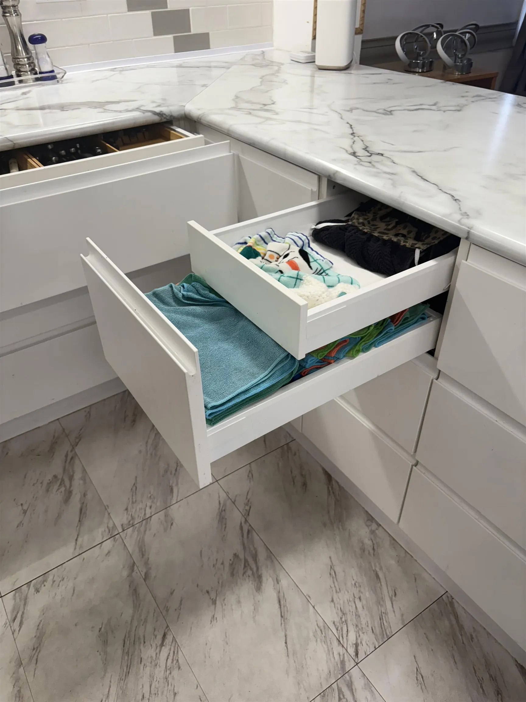 43 2035 Martens St. Street