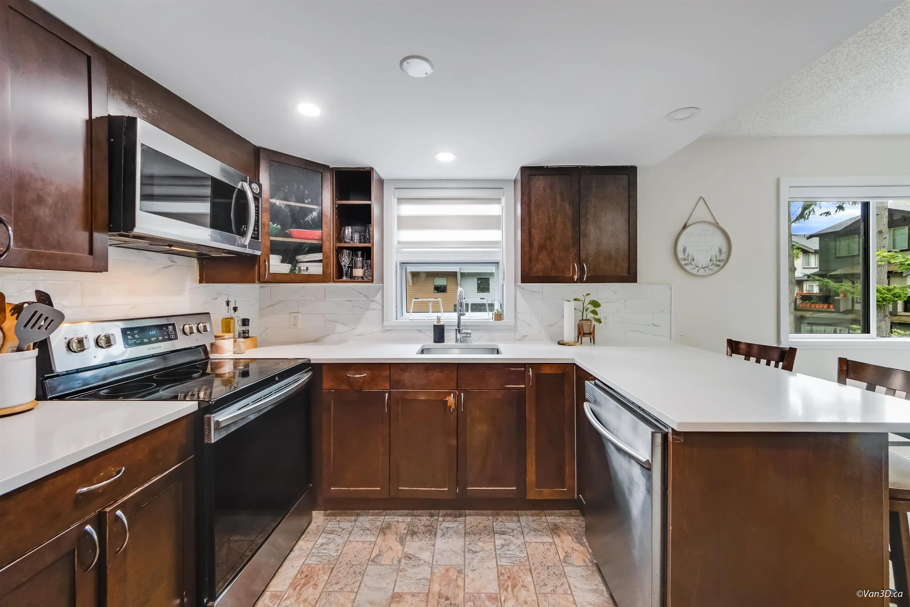 205 7162 133a Street