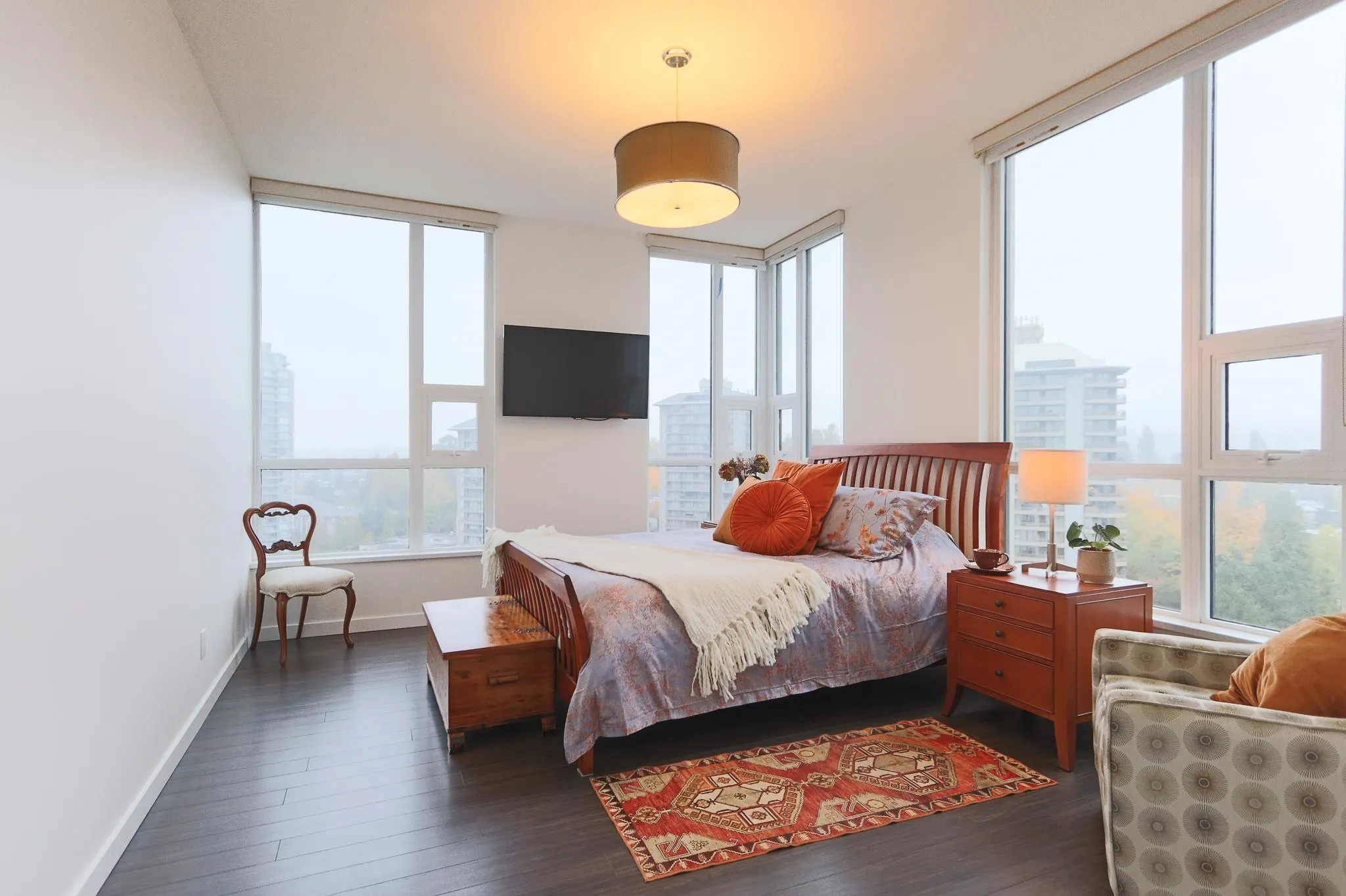 2202 2200 Douglas Road