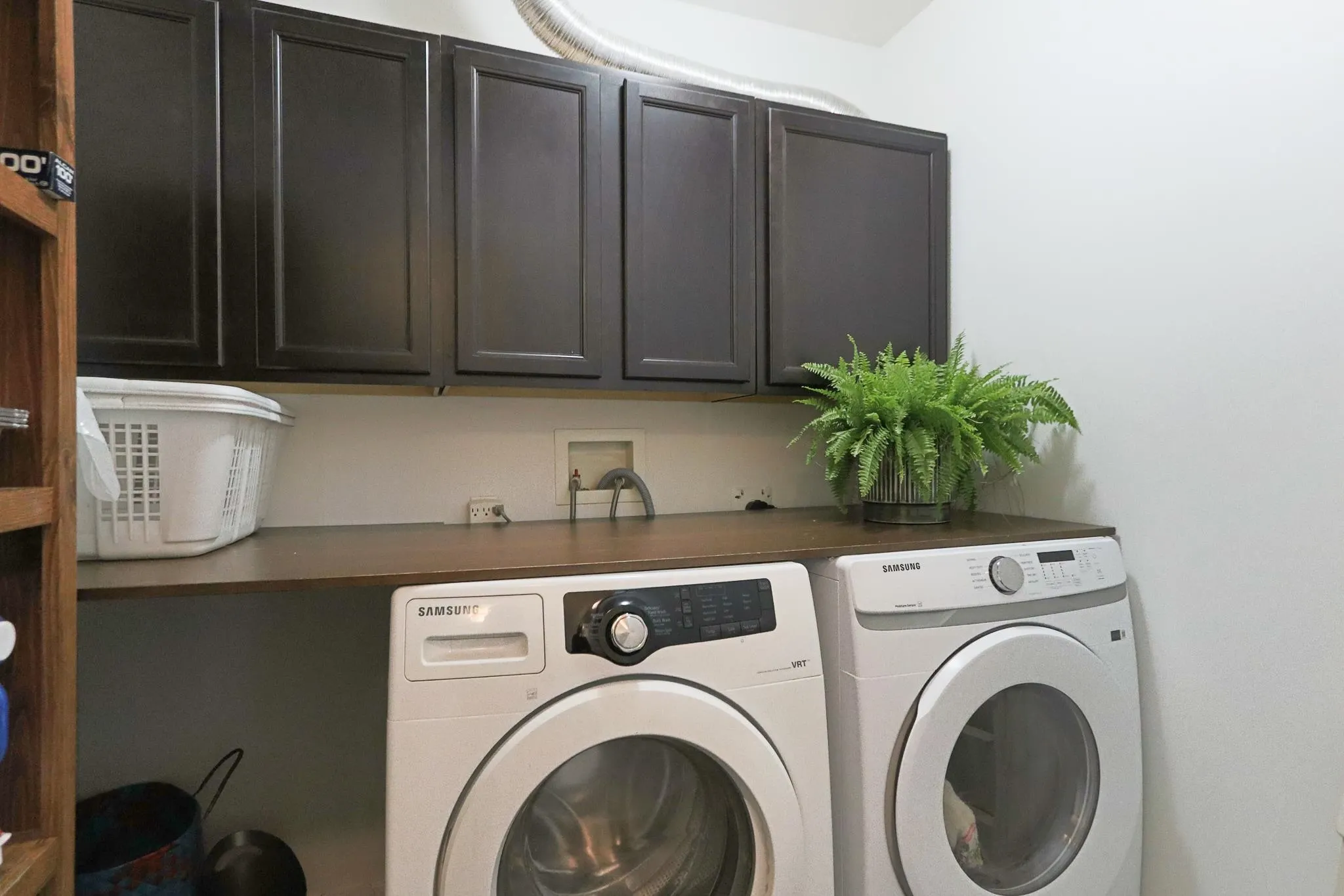 2202 2200 Douglas Road