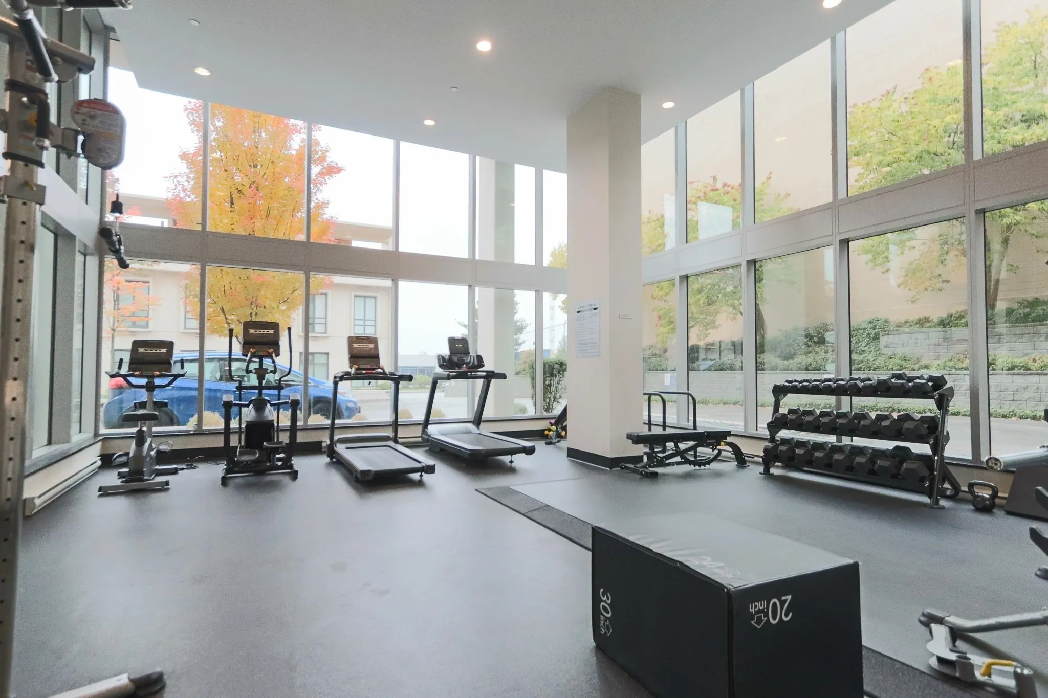 2202 2200 Douglas Road