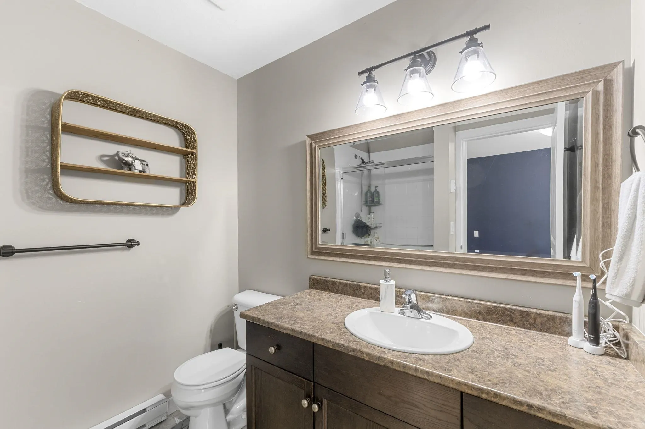 15 46832 Hudson Road