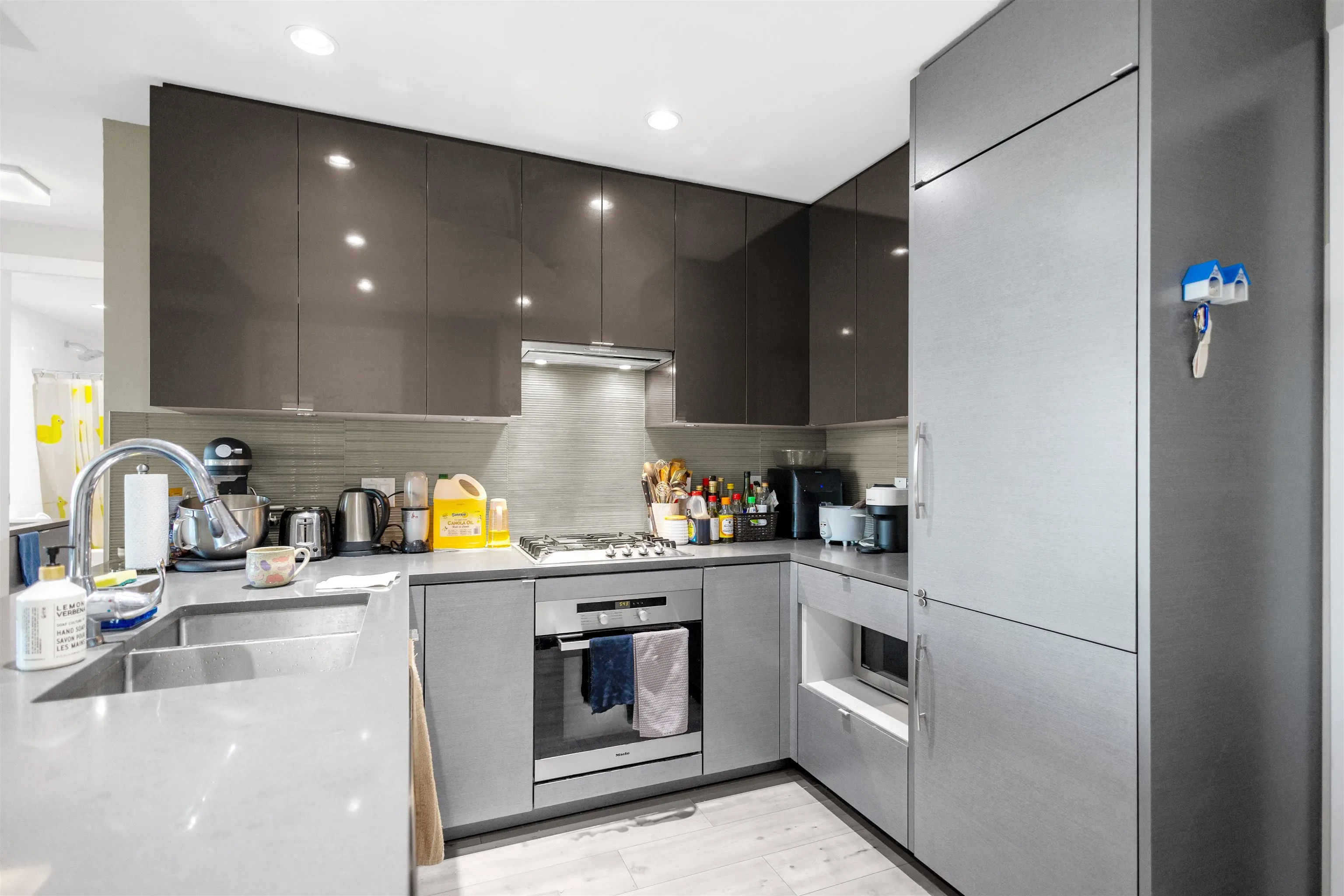 2909 4508 Hazel Street