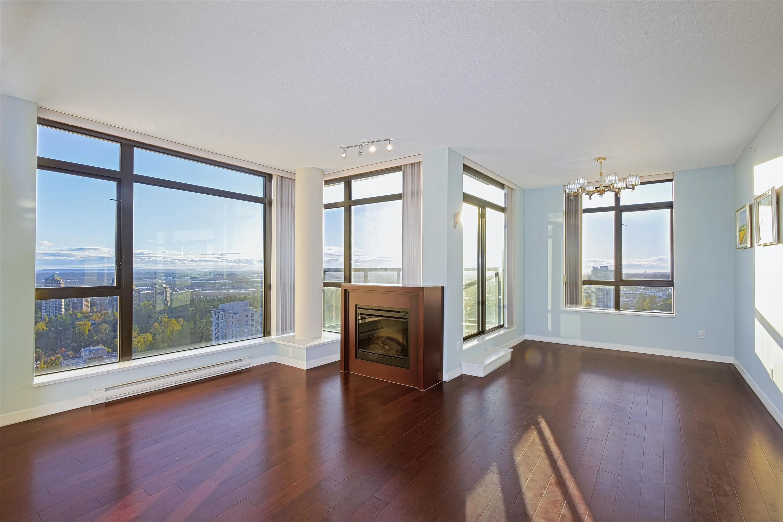 3102 7088 Salisbury Avenue