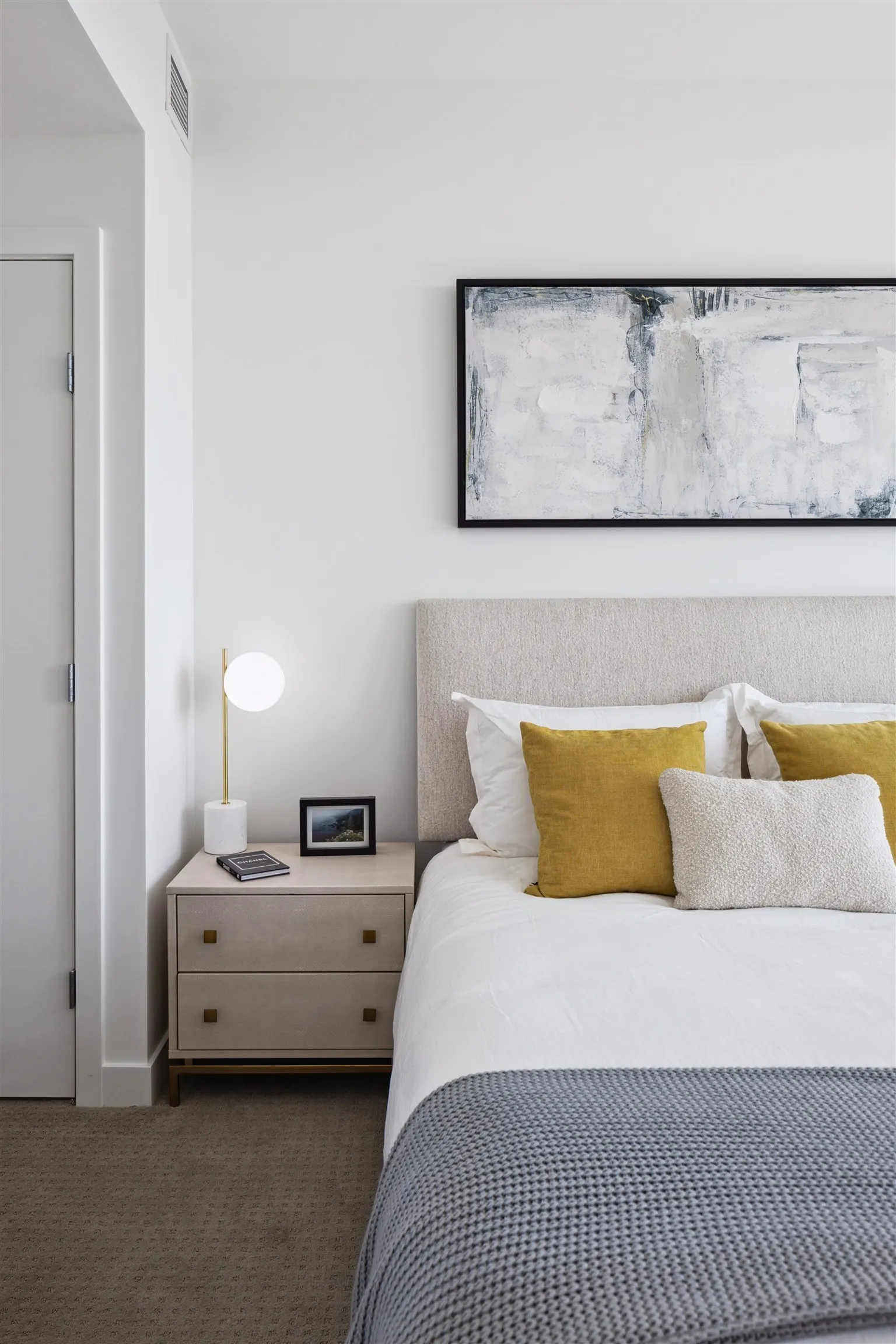 2503 555 Sydney Avenue