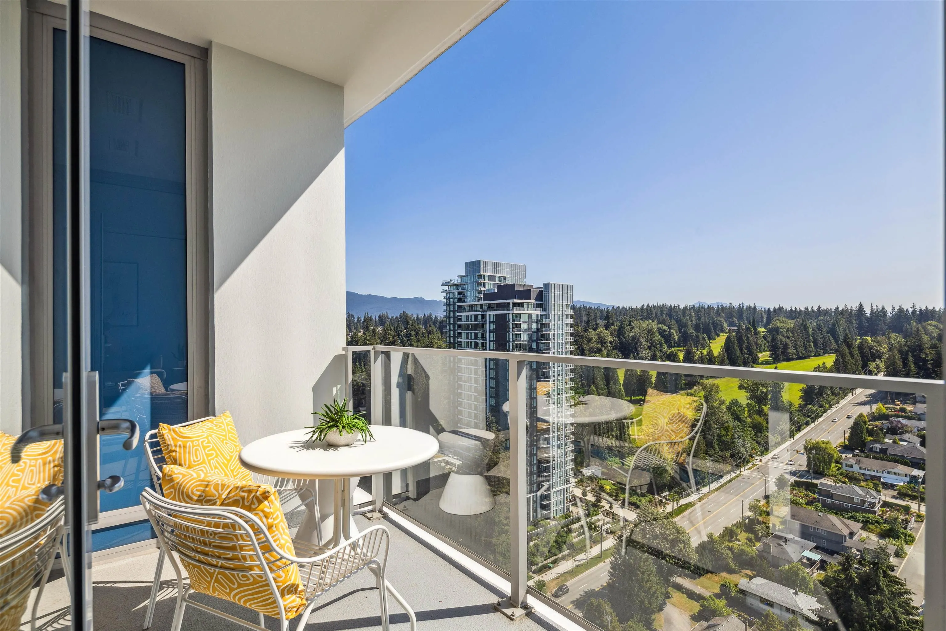 2503 555 Sydney Avenue