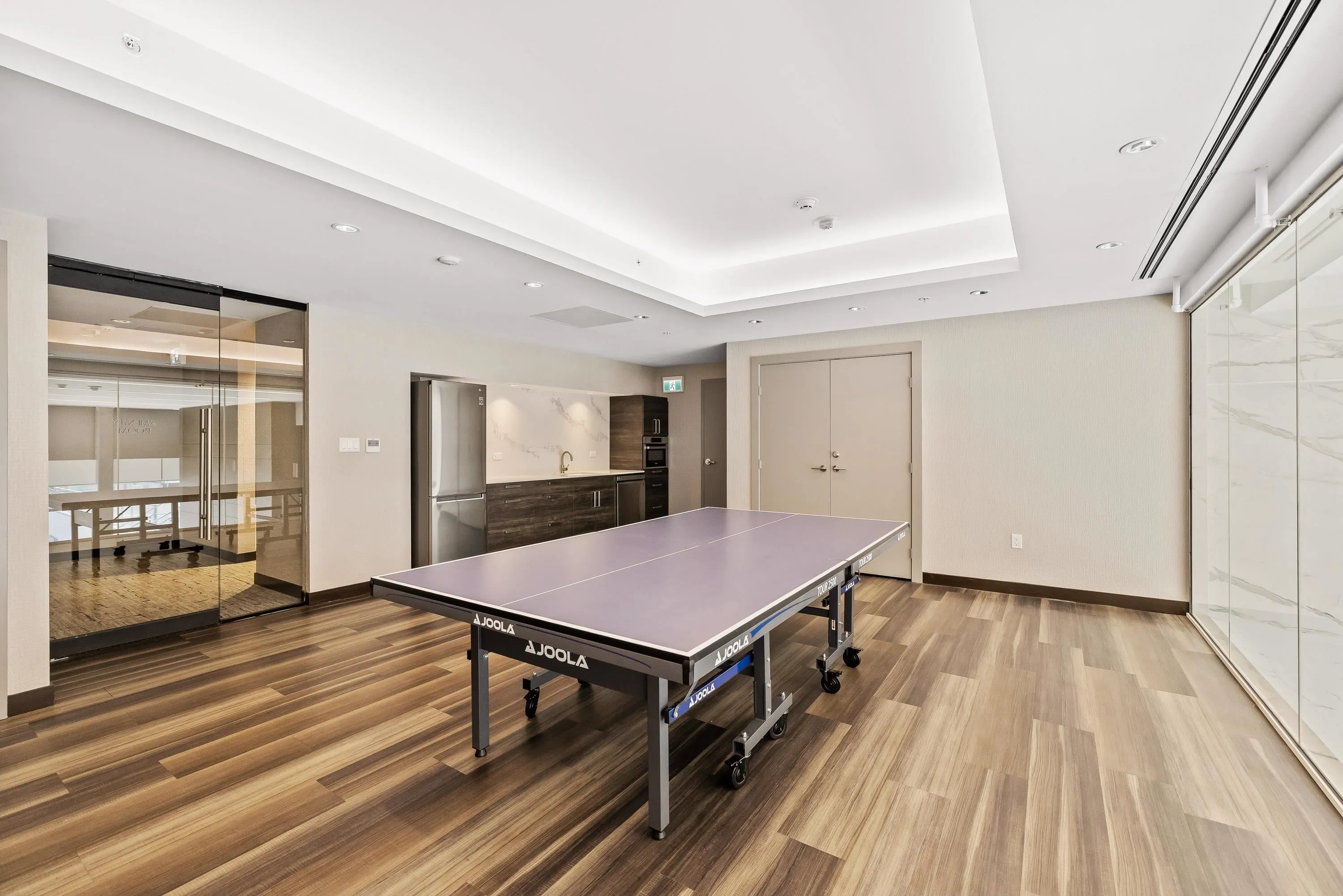 1804 1501 Foster Street