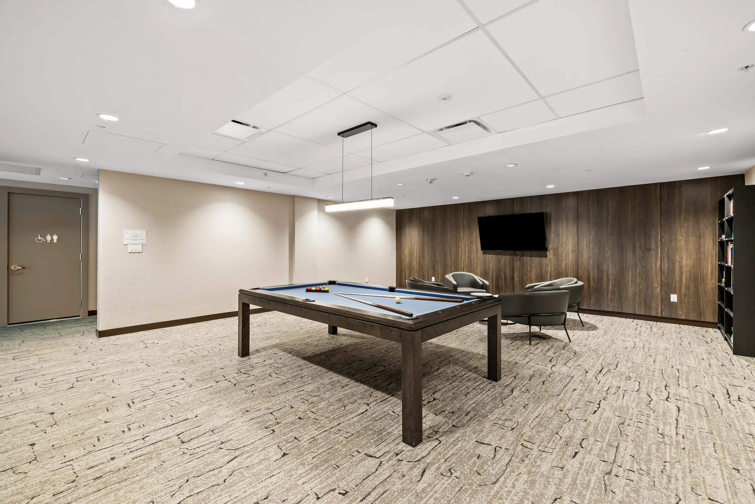 1804 1501 Foster Street