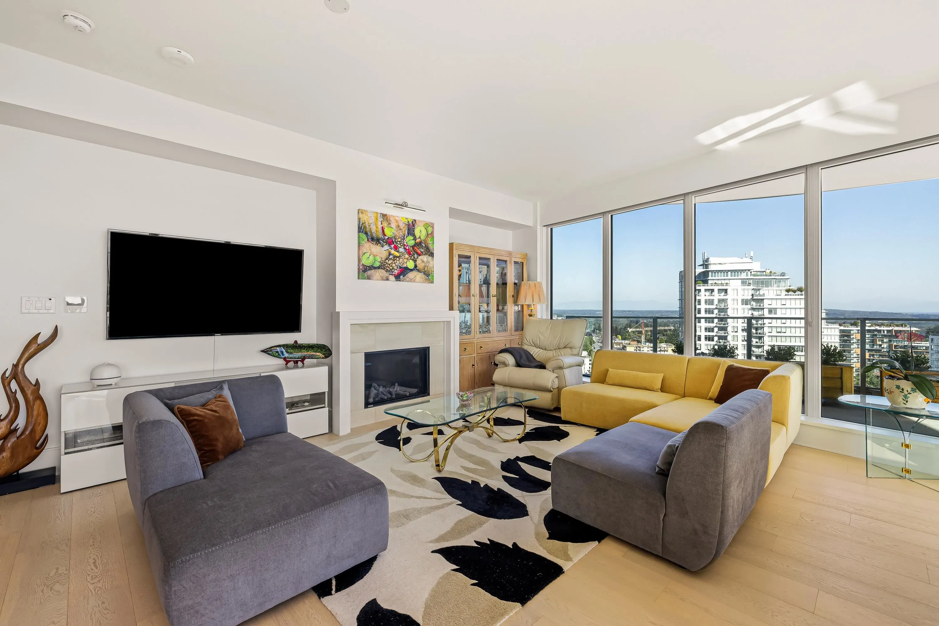 1804 1501 Foster Street