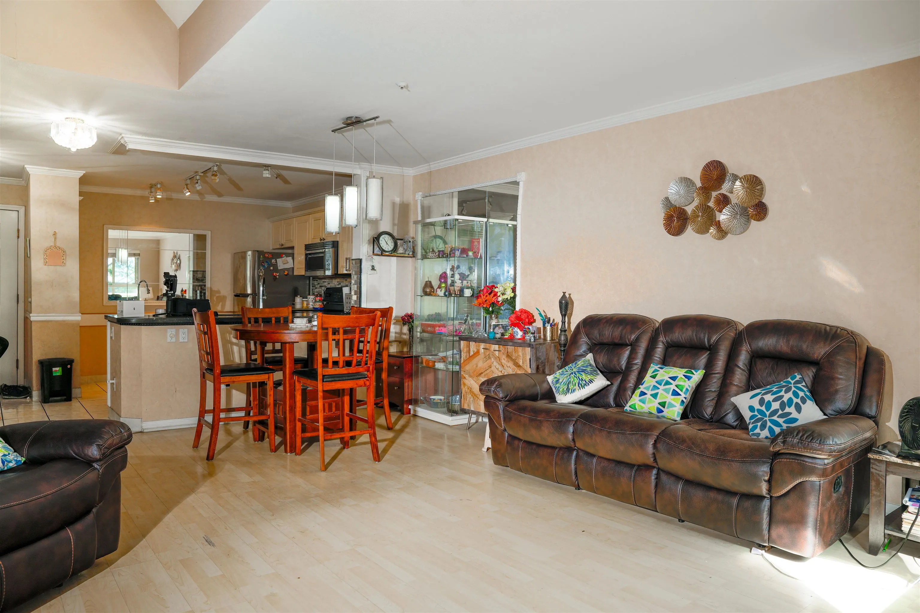 410 7435 121a Street