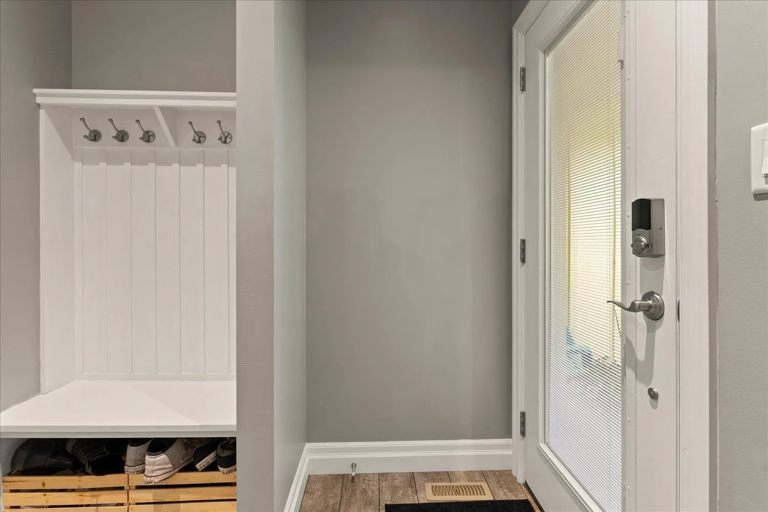 8 44849 Anglers Boulevard