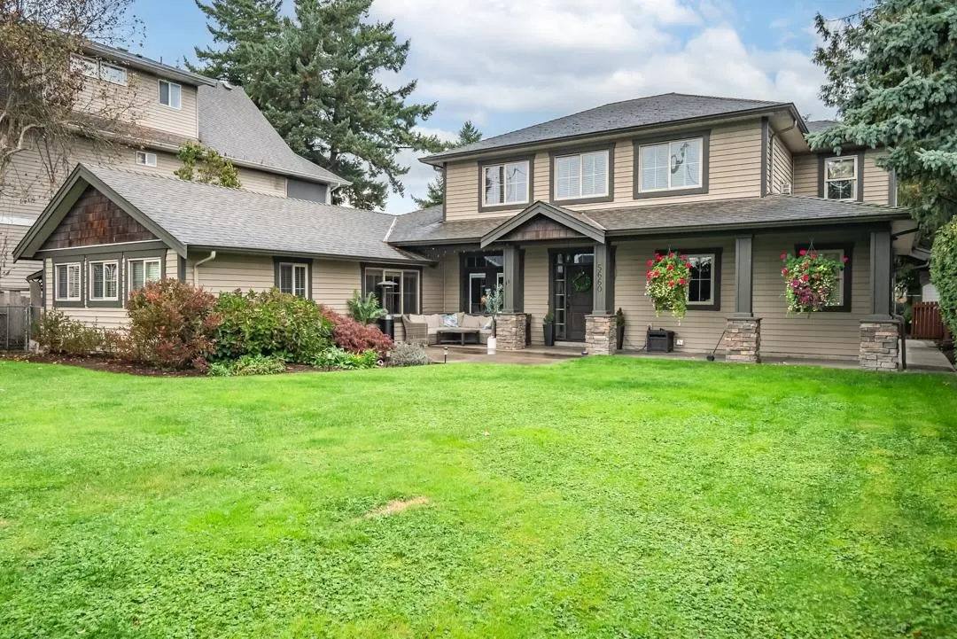 5660 Riverside Street