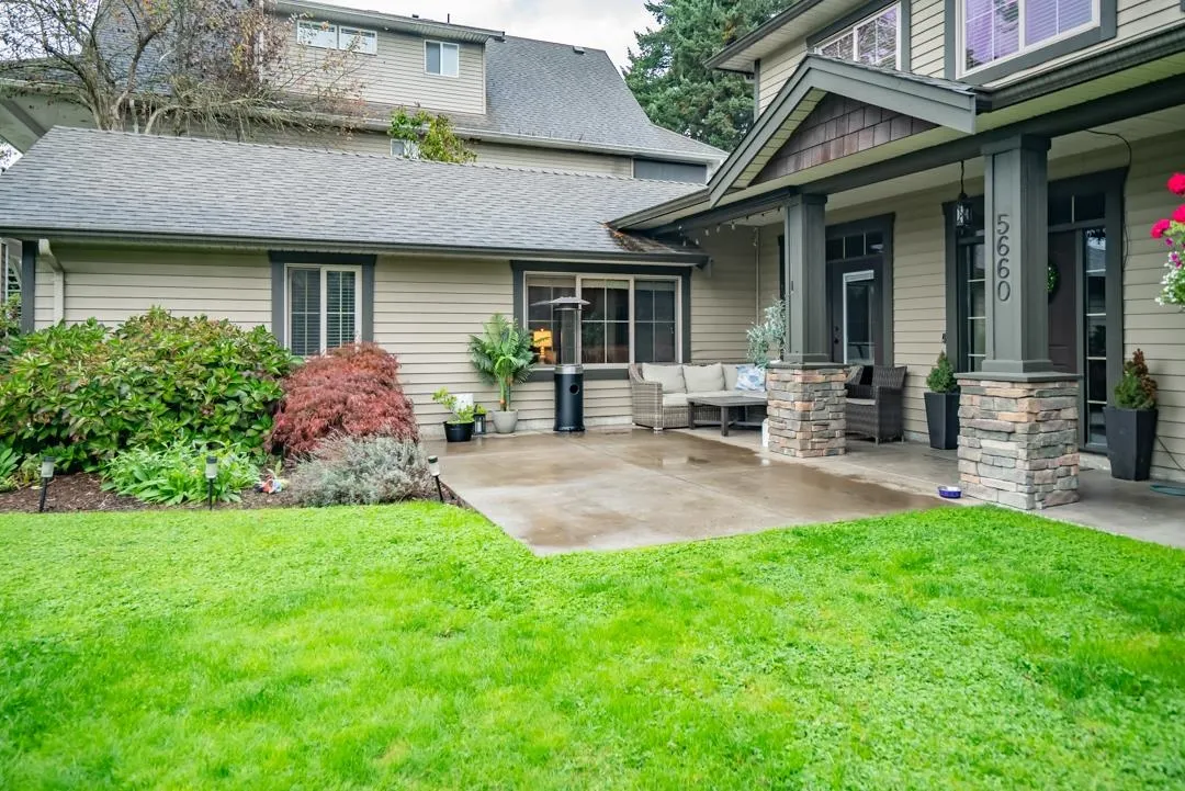 5660 Riverside Street