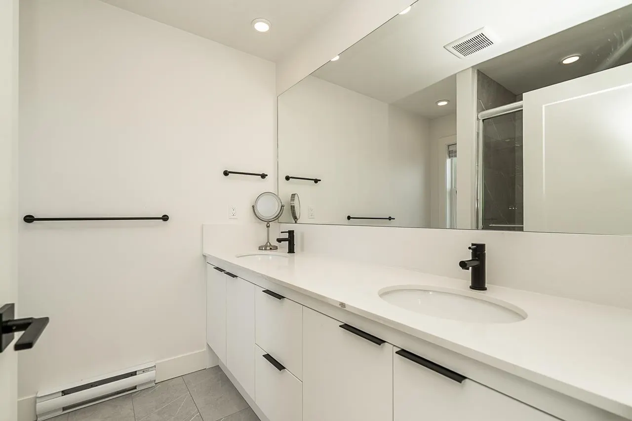 40 19255 Aloha Drive