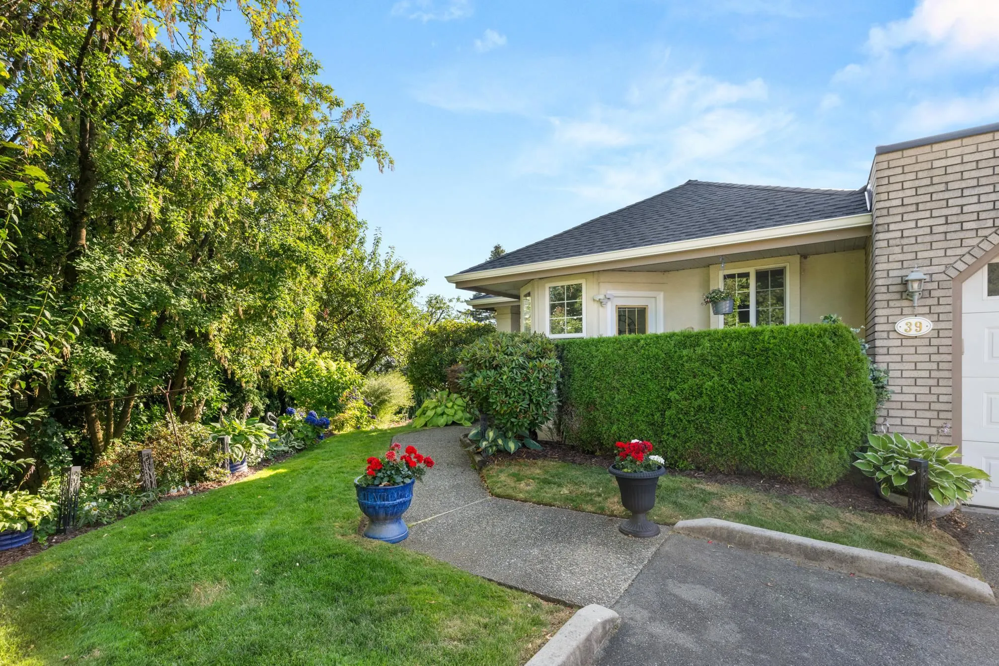 39 31450 Spur Avenue