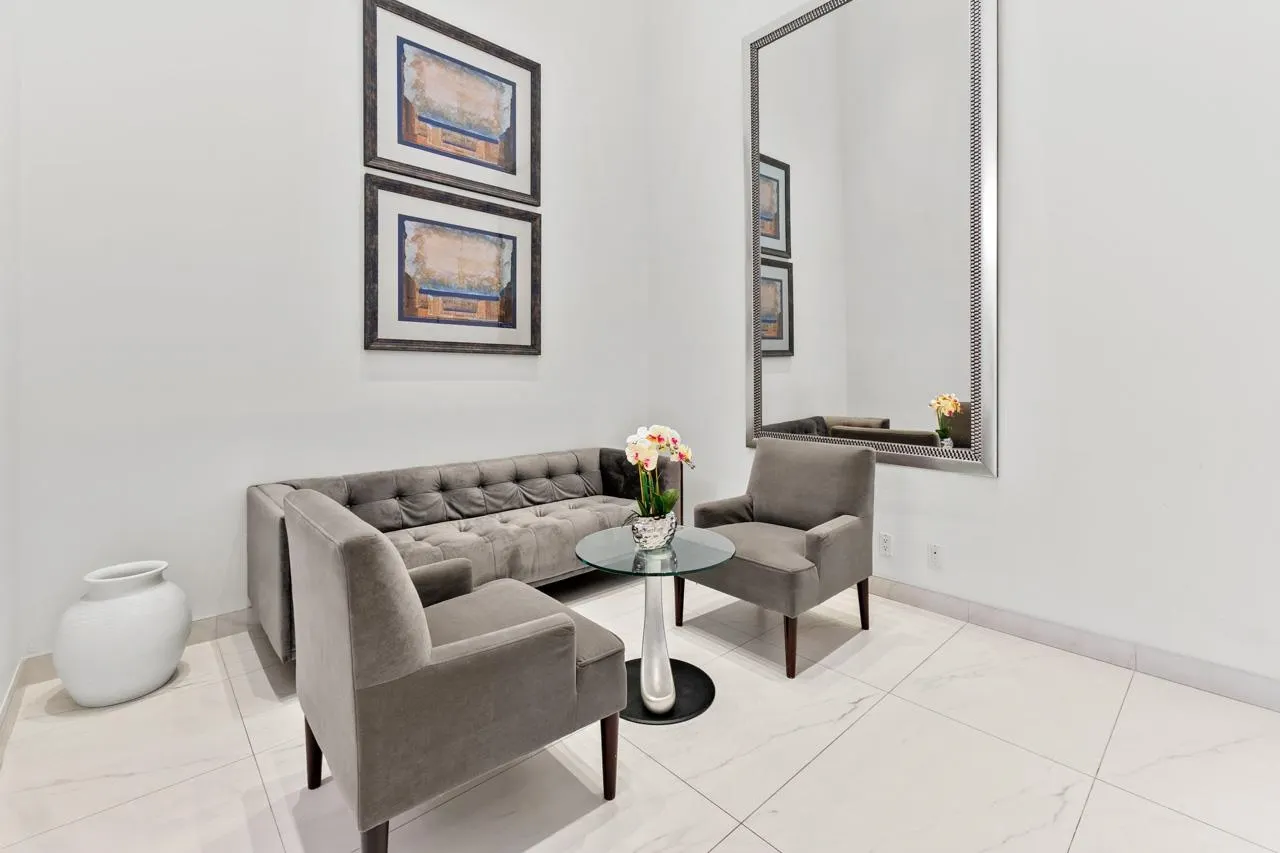 2601 1188 W Pender Street