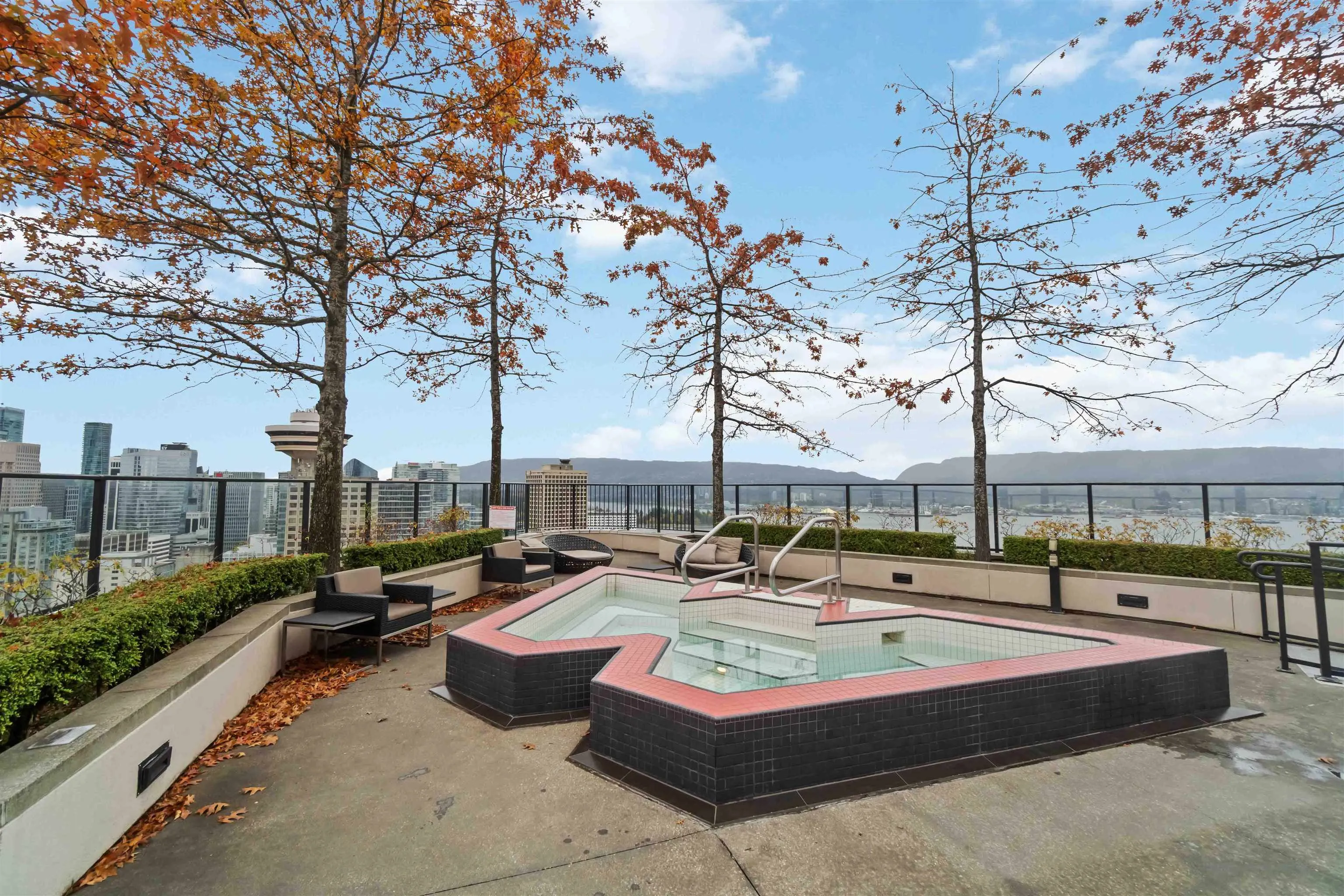 2803 108 W Cordova Street