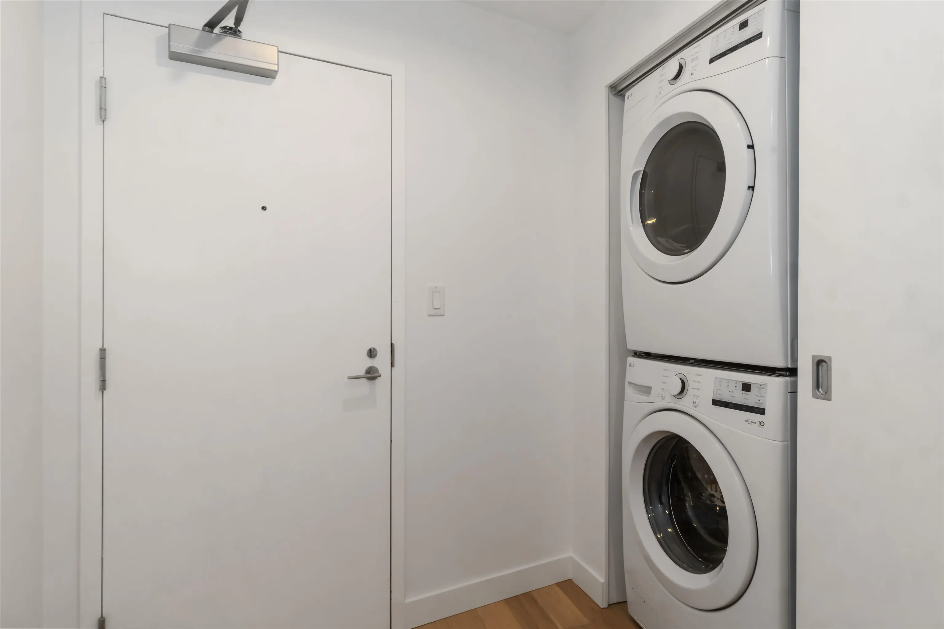 2803 108 W Cordova Street