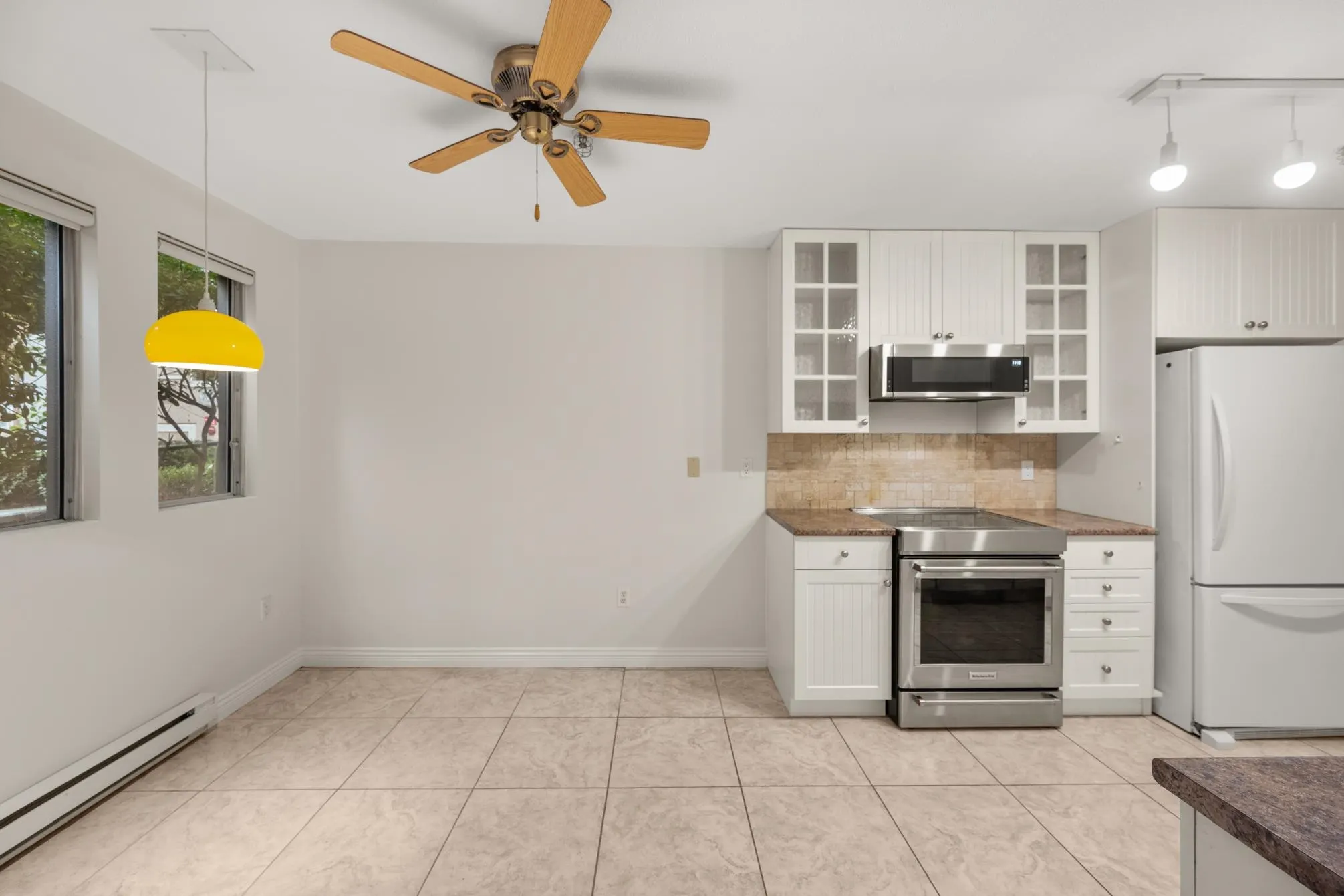 105 5 Renaissance Square