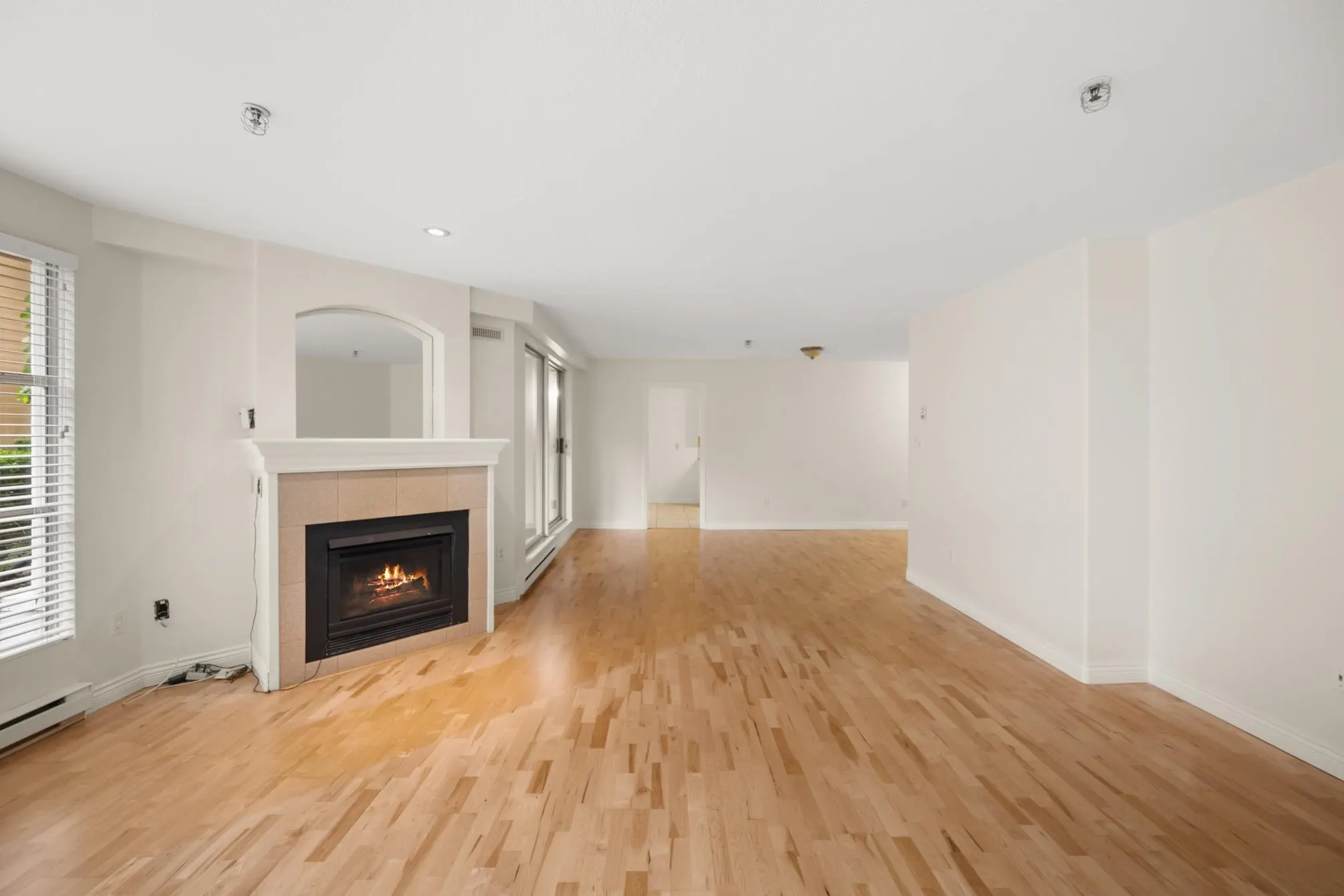 105 5 Renaissance Square