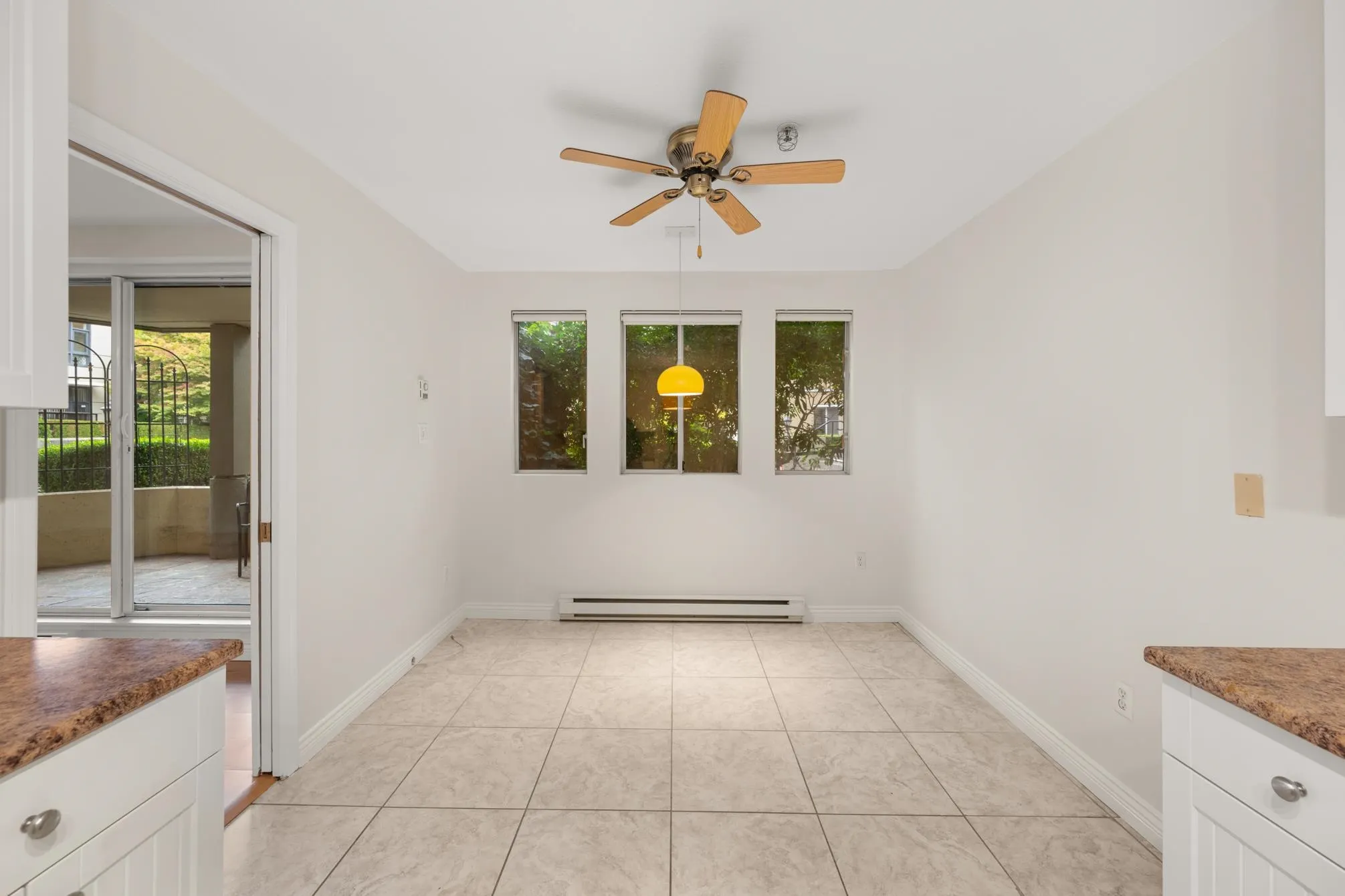 105 5 Renaissance Square