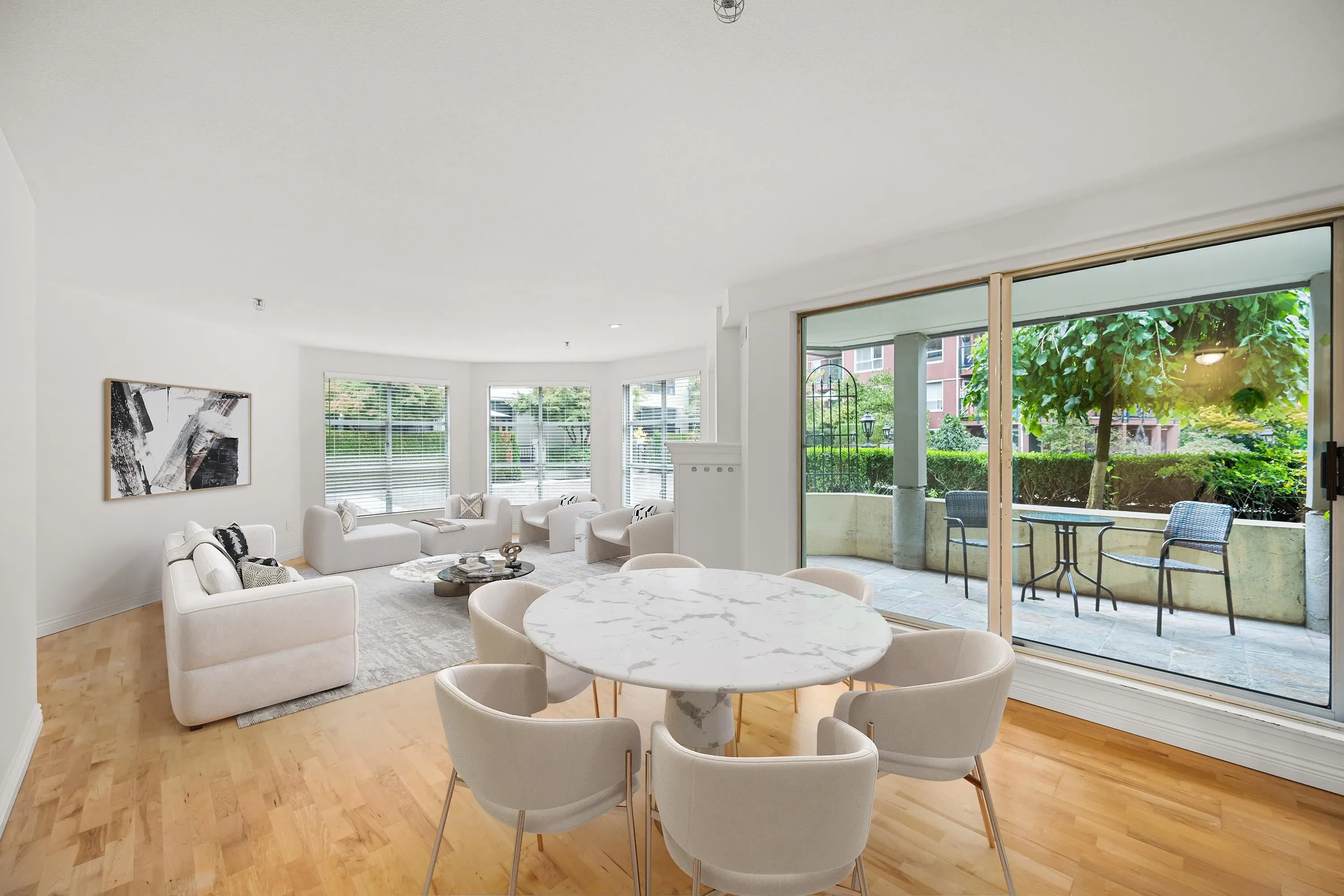 105 5 Renaissance Square