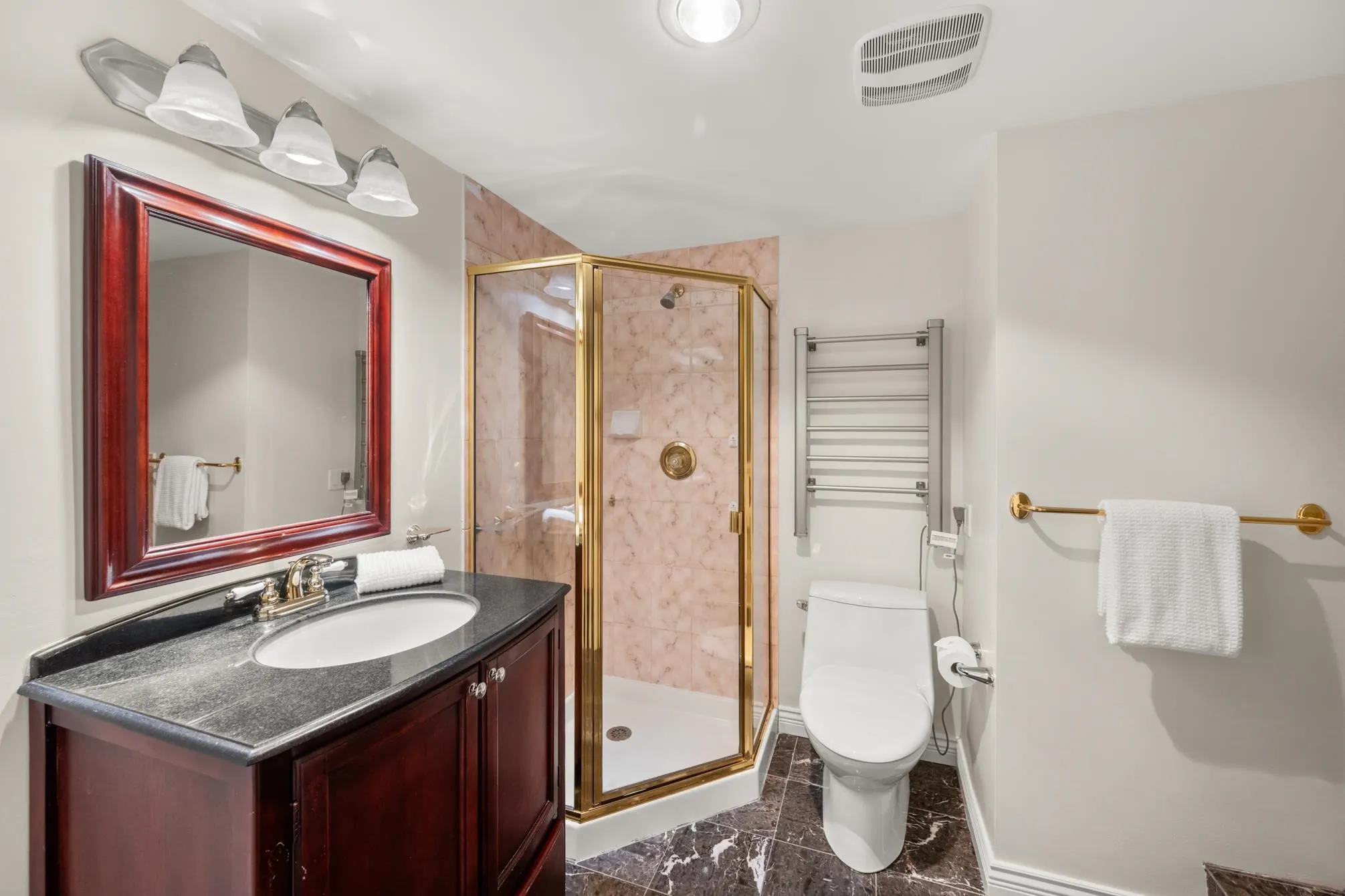 105 5 Renaissance Square