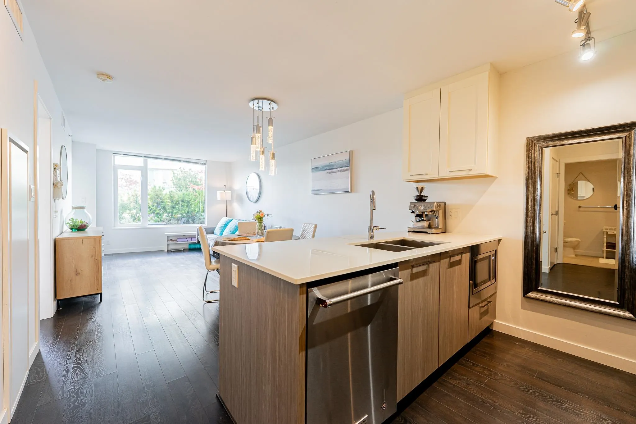 312 7708 Alderbridge Way