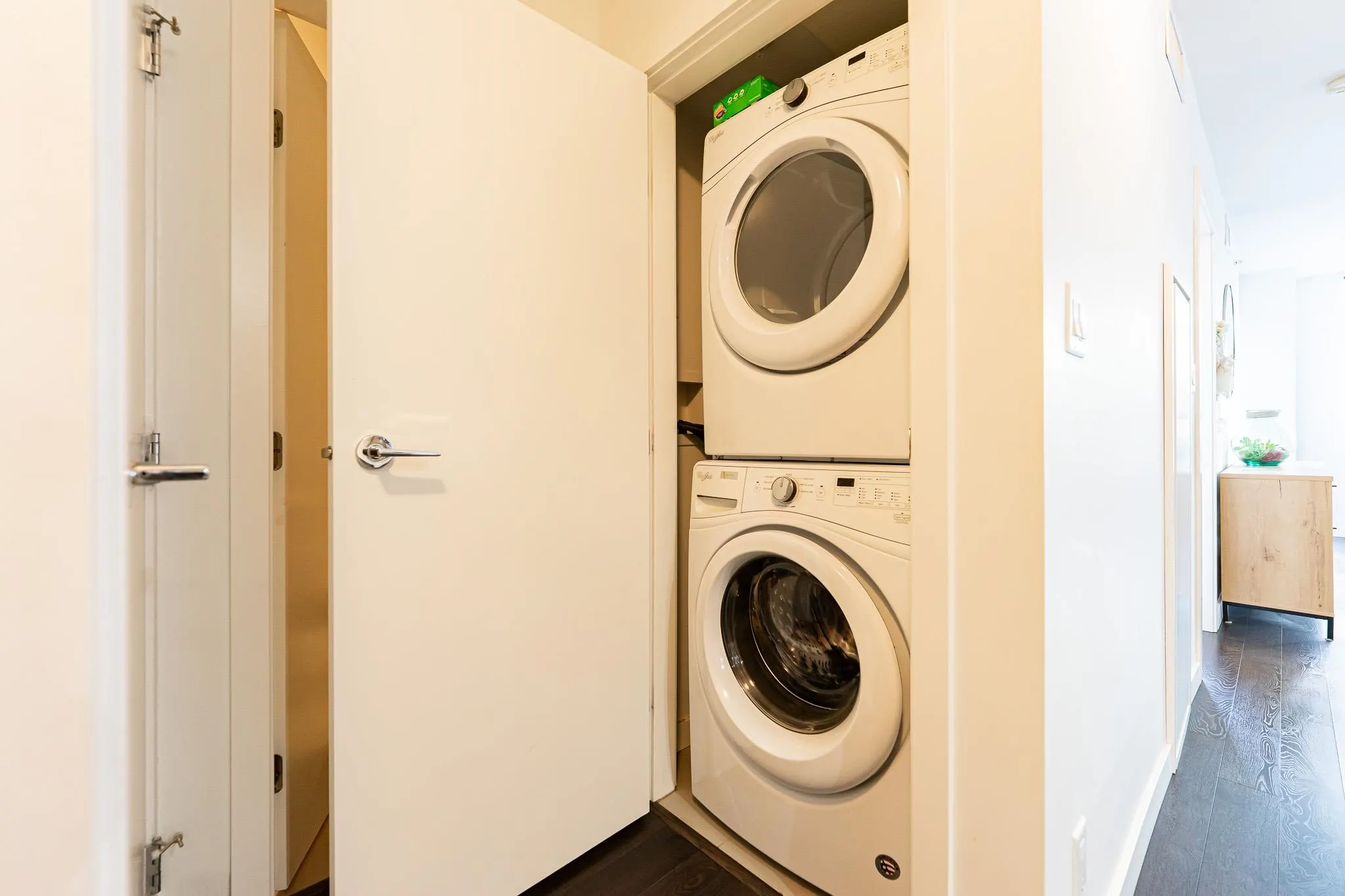 312 7708 Alderbridge Way