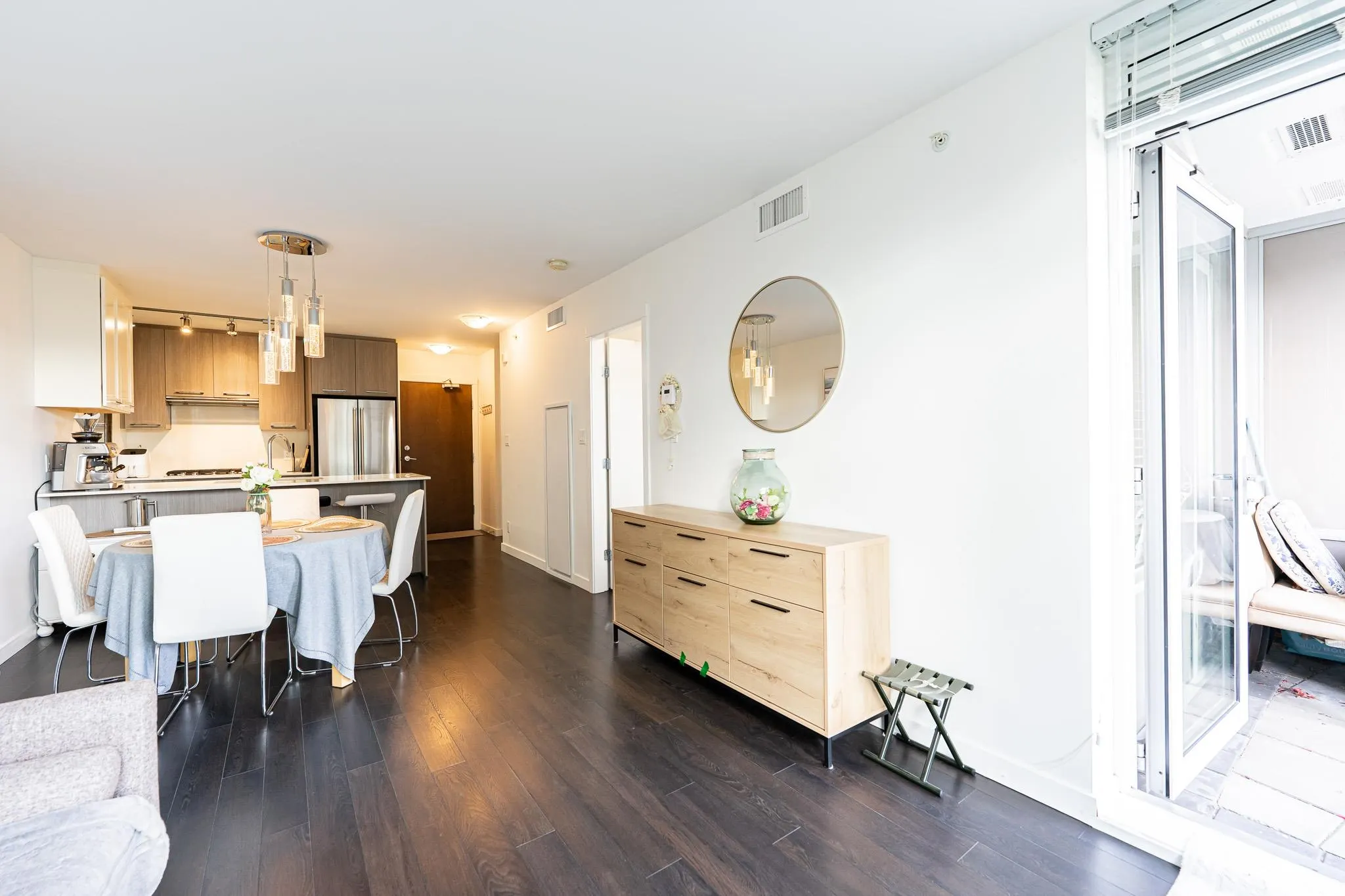 312 7708 Alderbridge Way