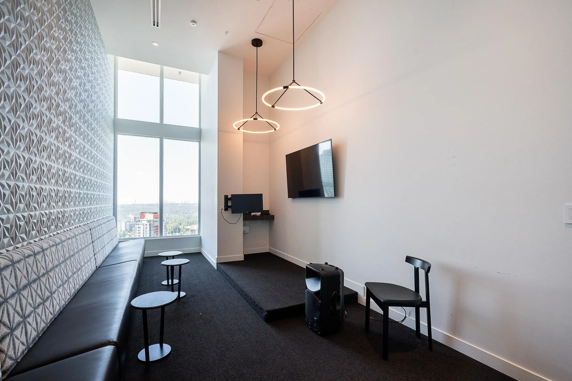 1701 567 Clarke Road