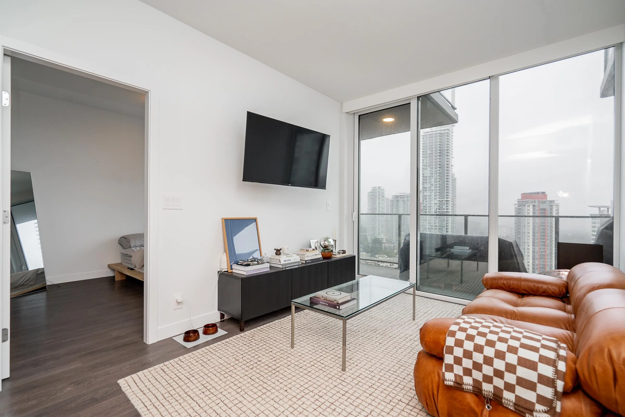 1701 567 Clarke Road