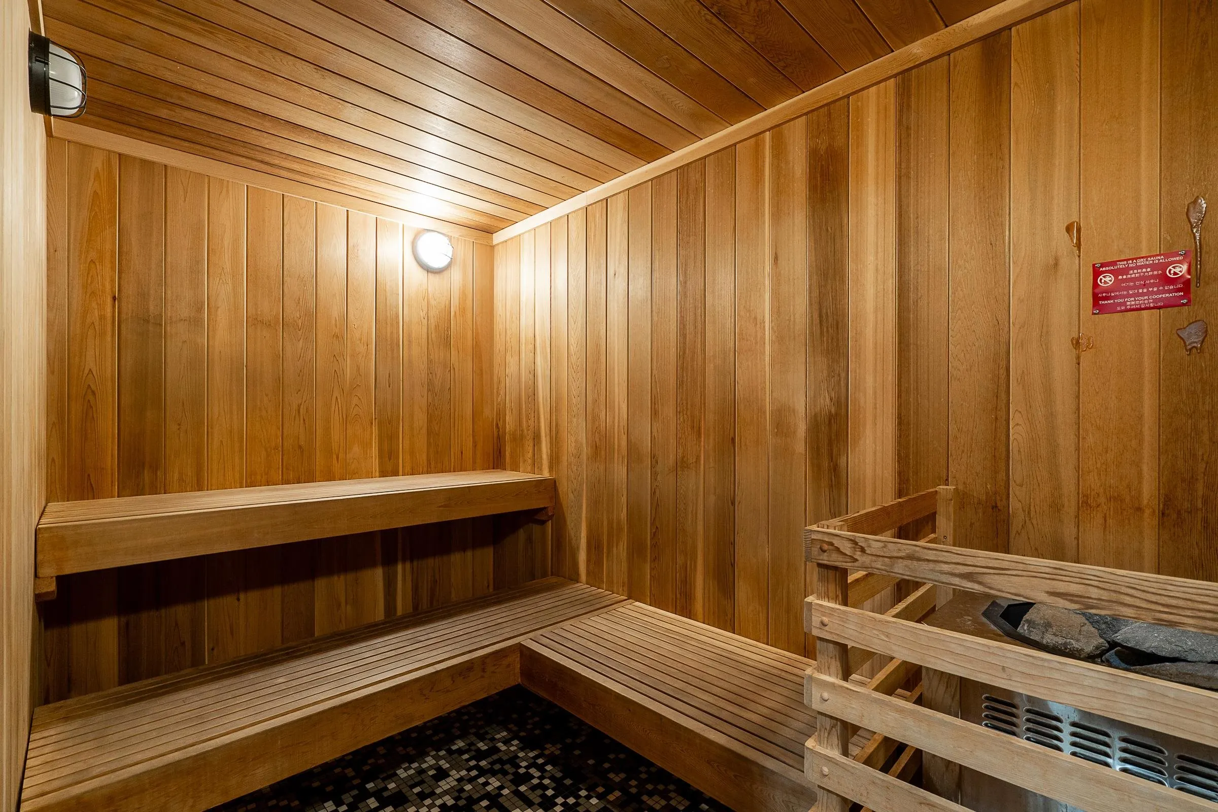 1701 567 Clarke Road