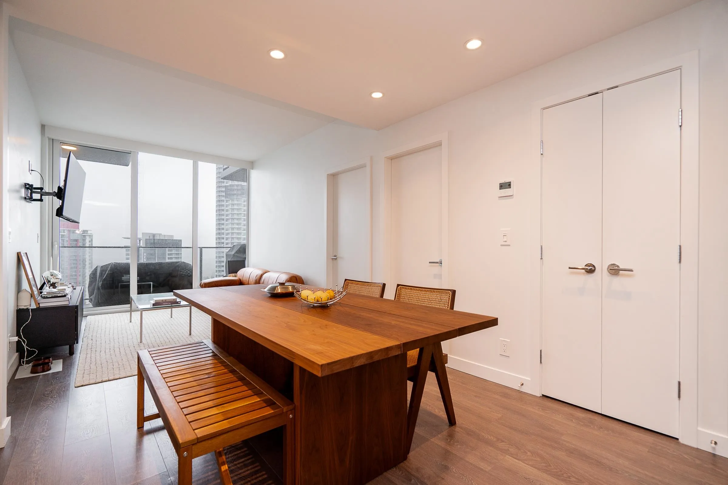 1701 567 Clarke Road