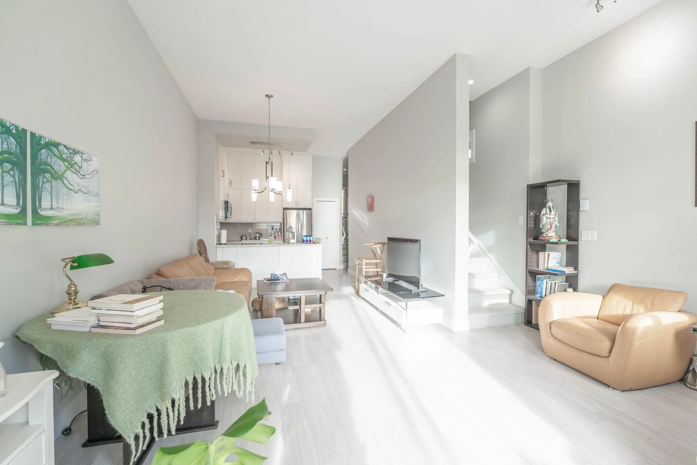 114 3525 Chandler Street