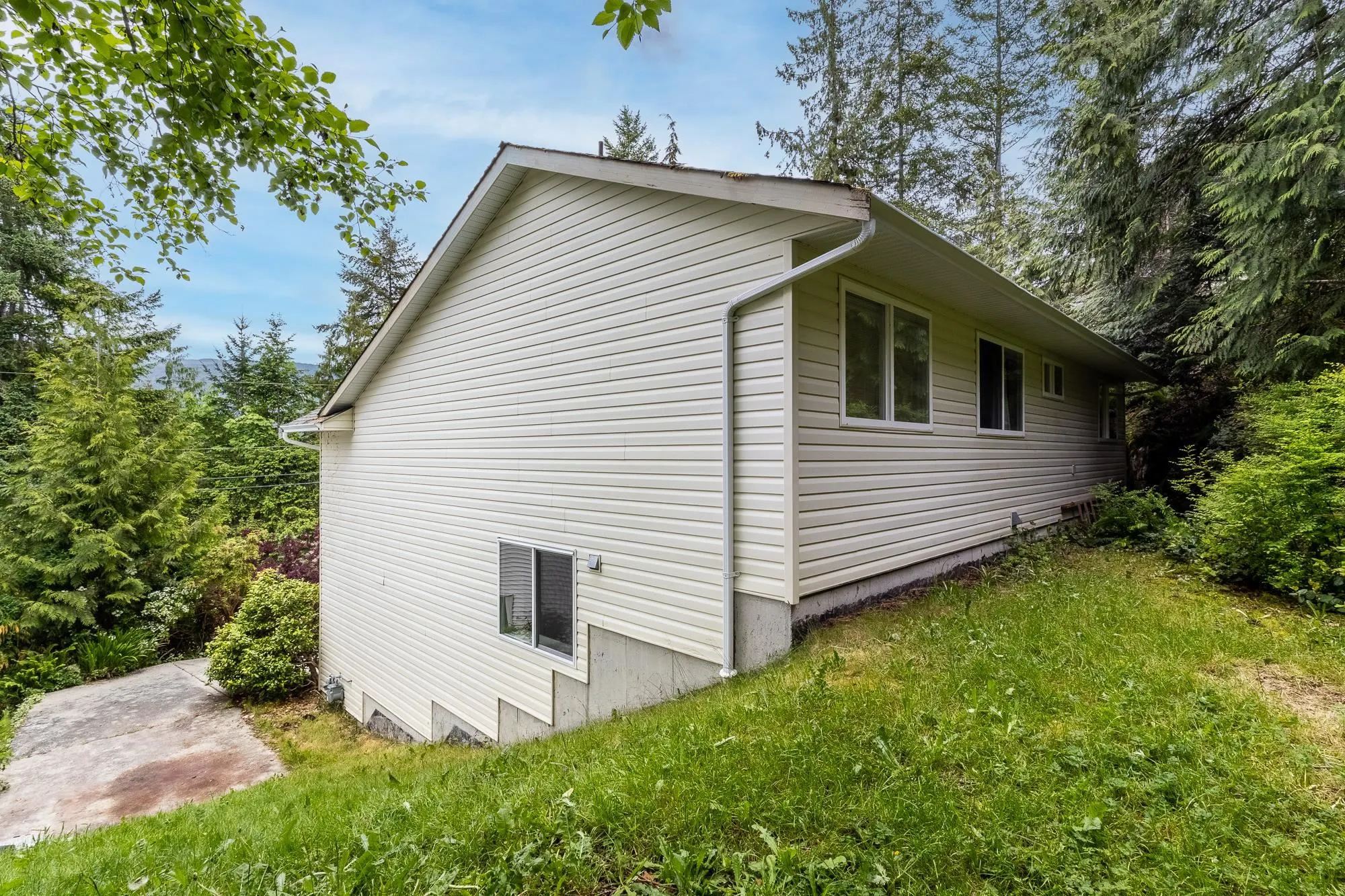 5803 Marine Way
