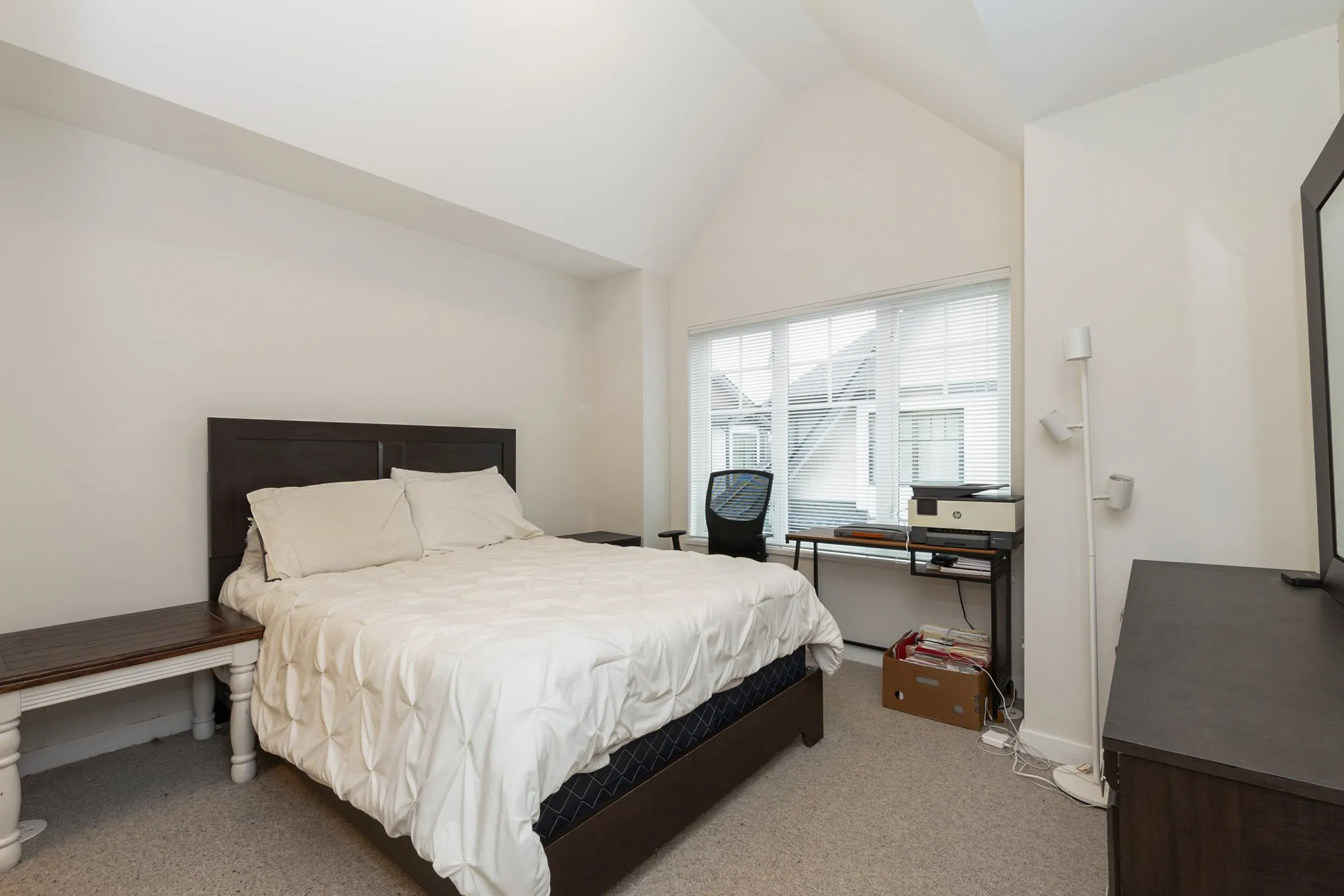 159 19451 Sutton Avenue