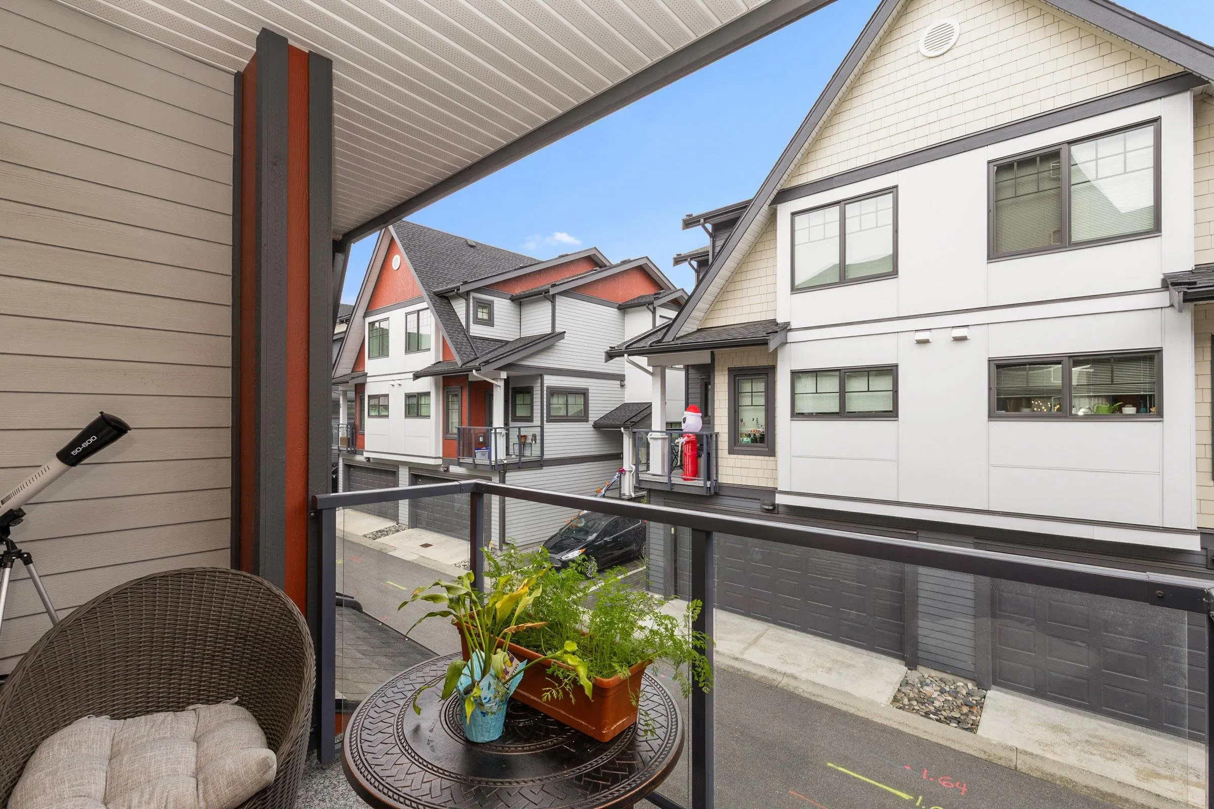 159 19451 Sutton Avenue