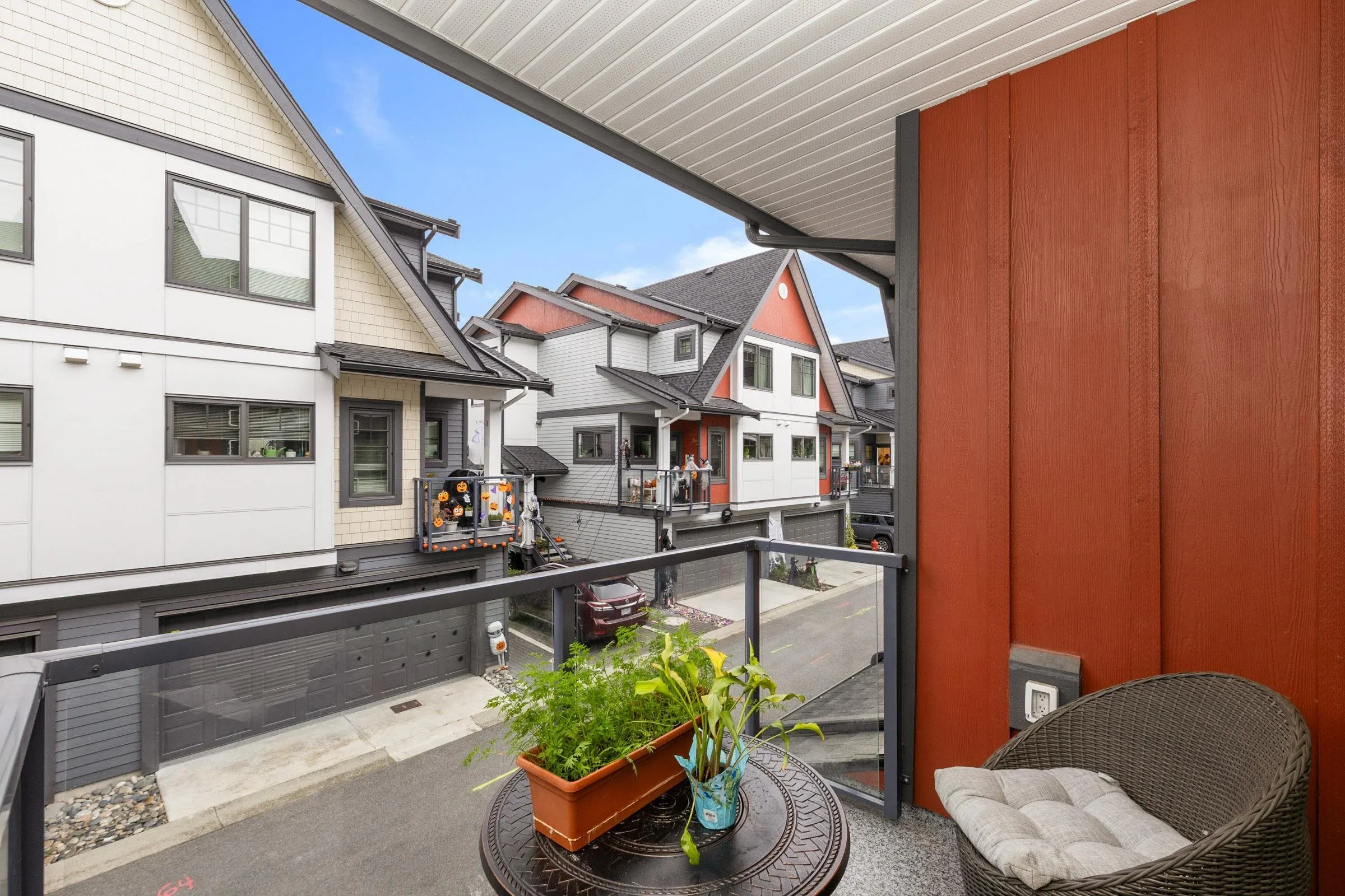 159 19451 Sutton Avenue