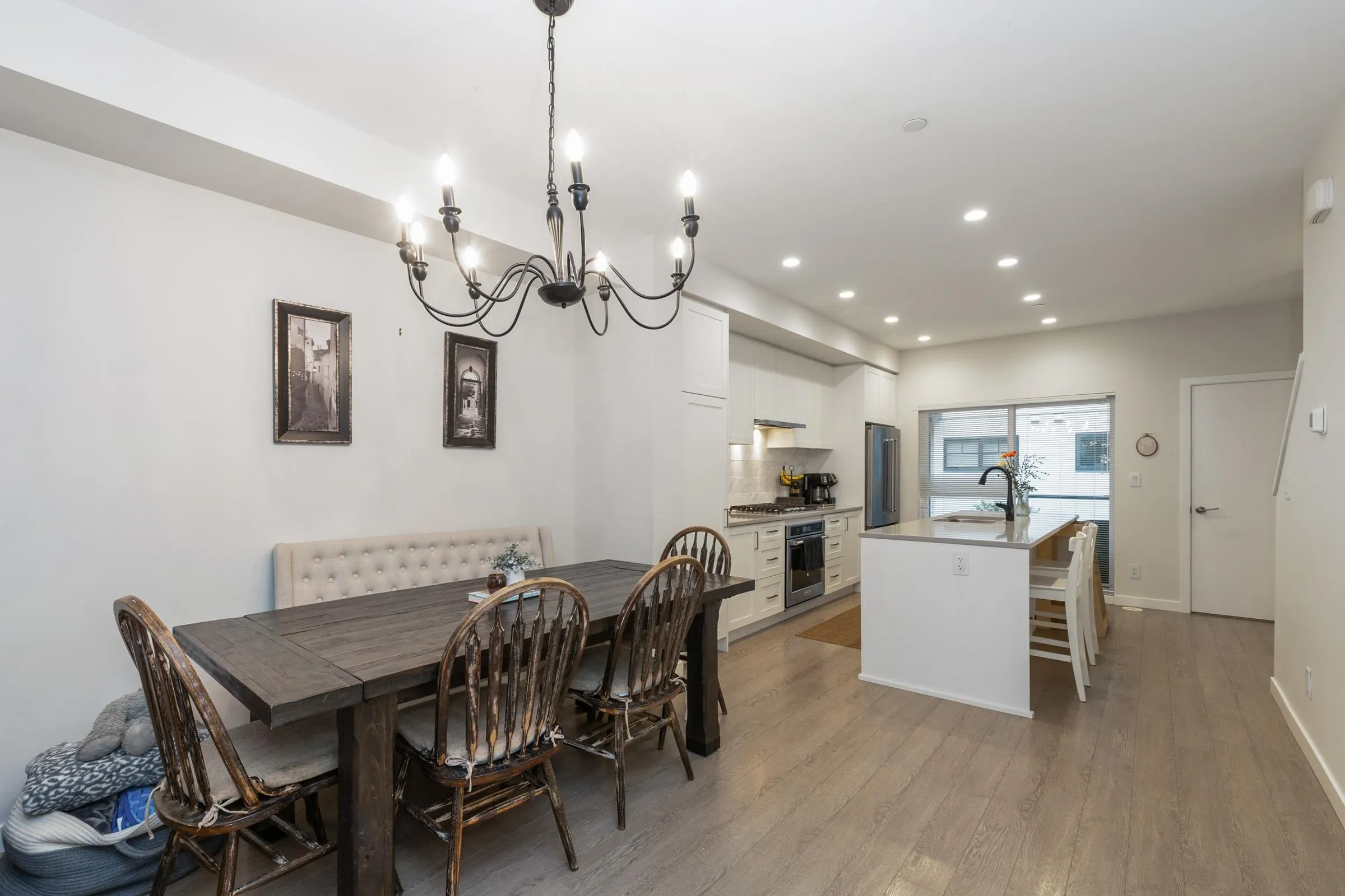 159 19451 Sutton Avenue